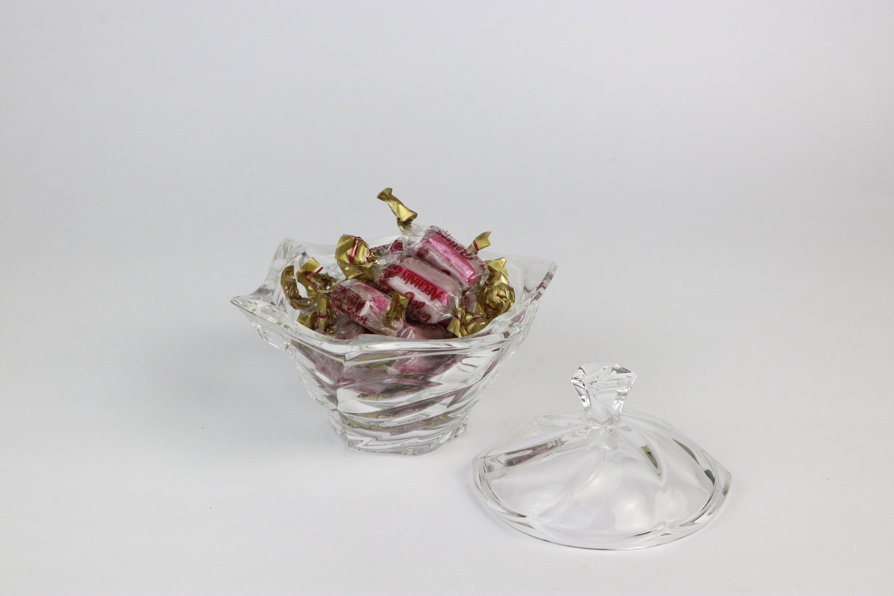 Vintage Bonbonniere mit Deckel Italien Glas