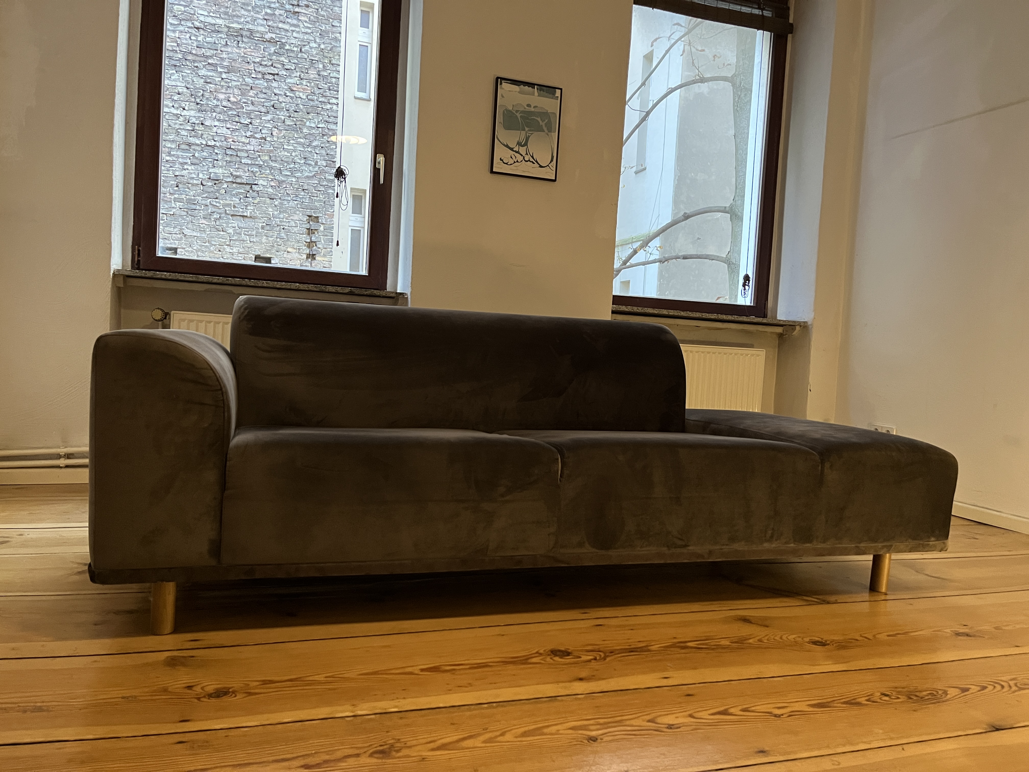 Hannah Sofa 2,5-Sitzer Velour Grey