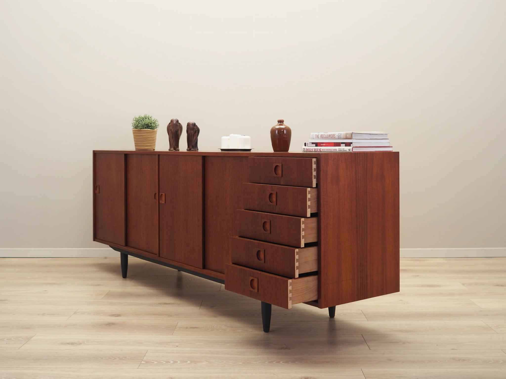 Vintage Sideboard Teakholz Braun 1960er Jahre