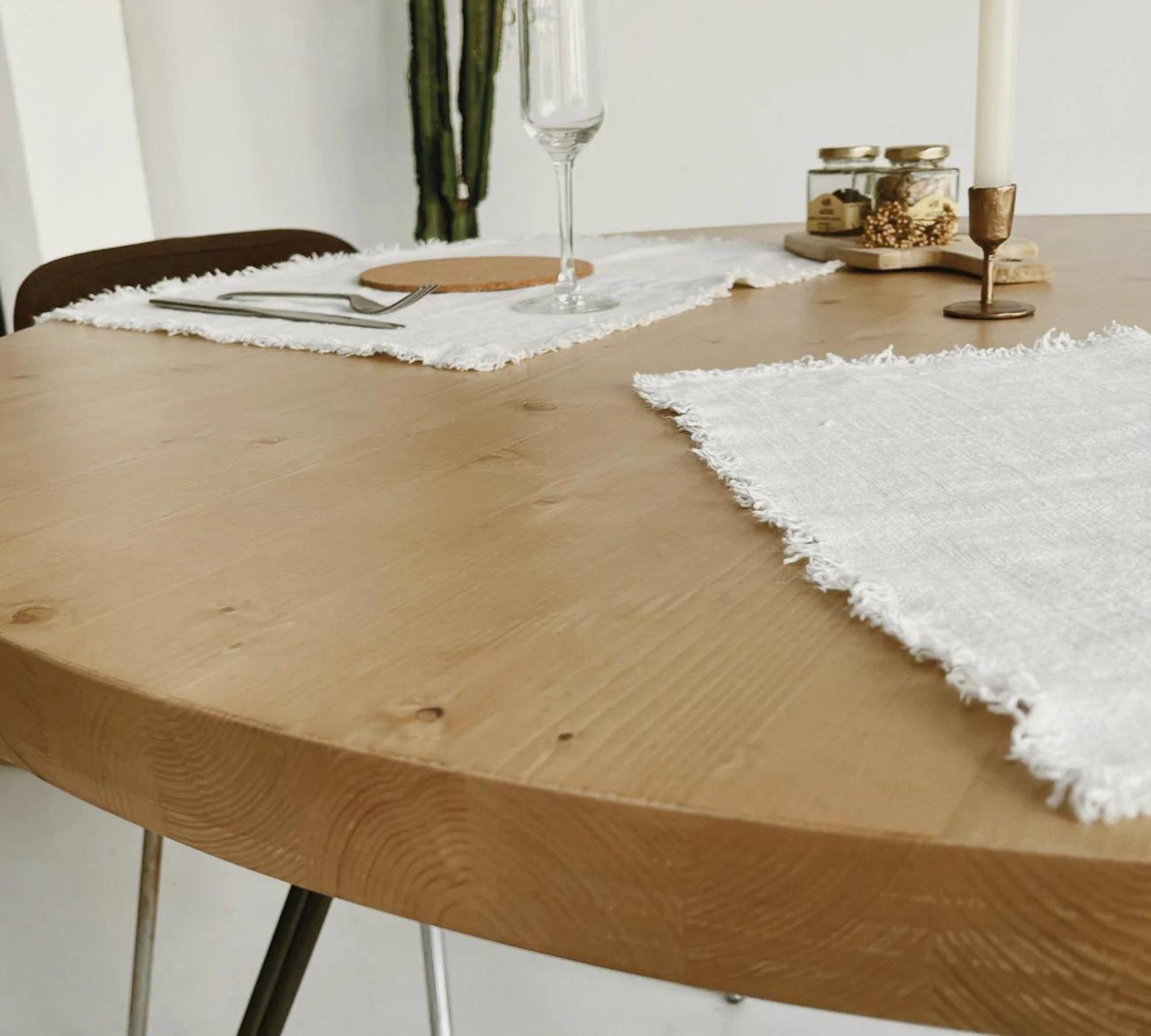Runder Esstisch Hairpin-Beine Kiefernholz Sand