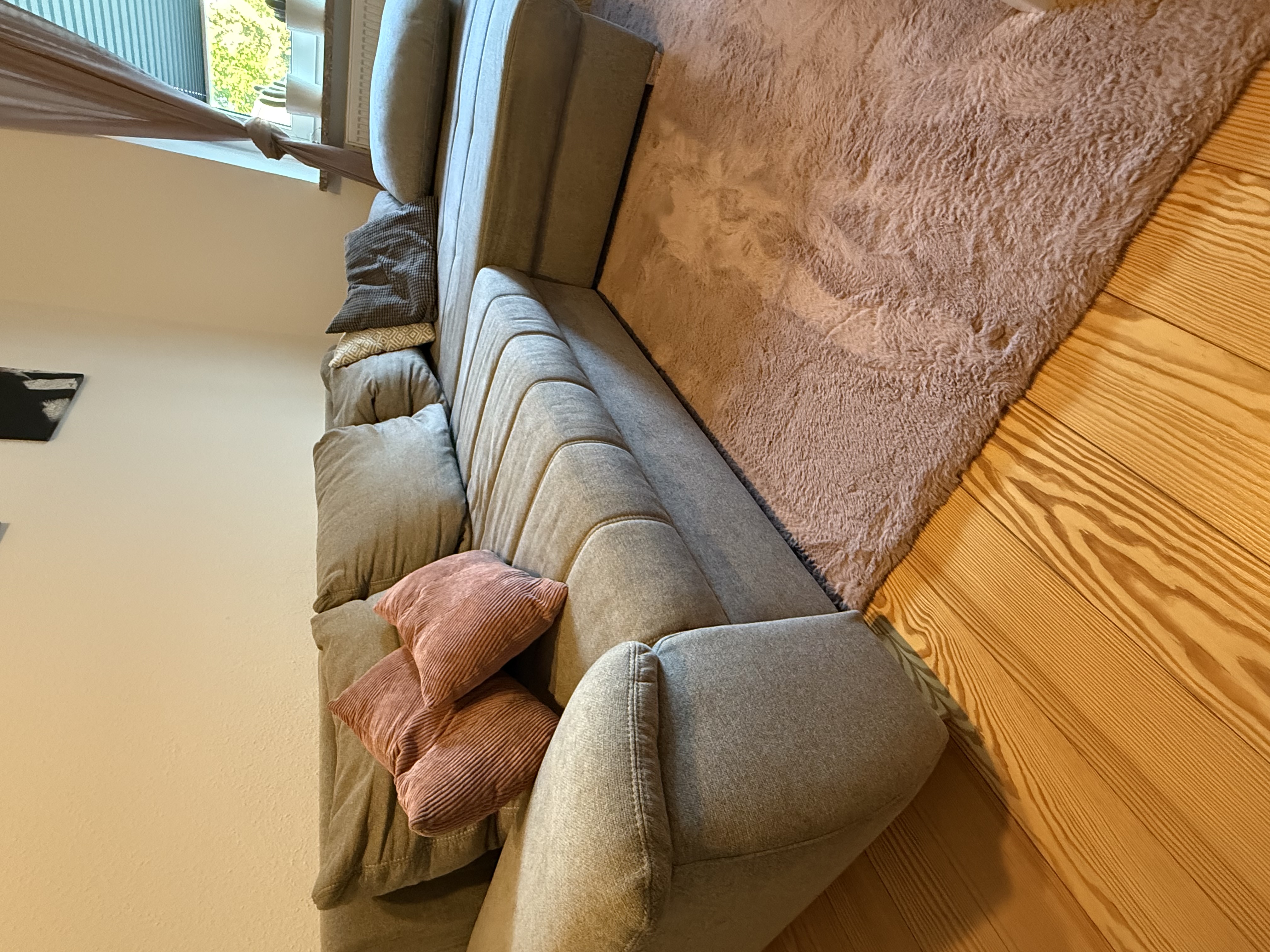 Ecksofa mit Schlaffunktion und Bettkasten