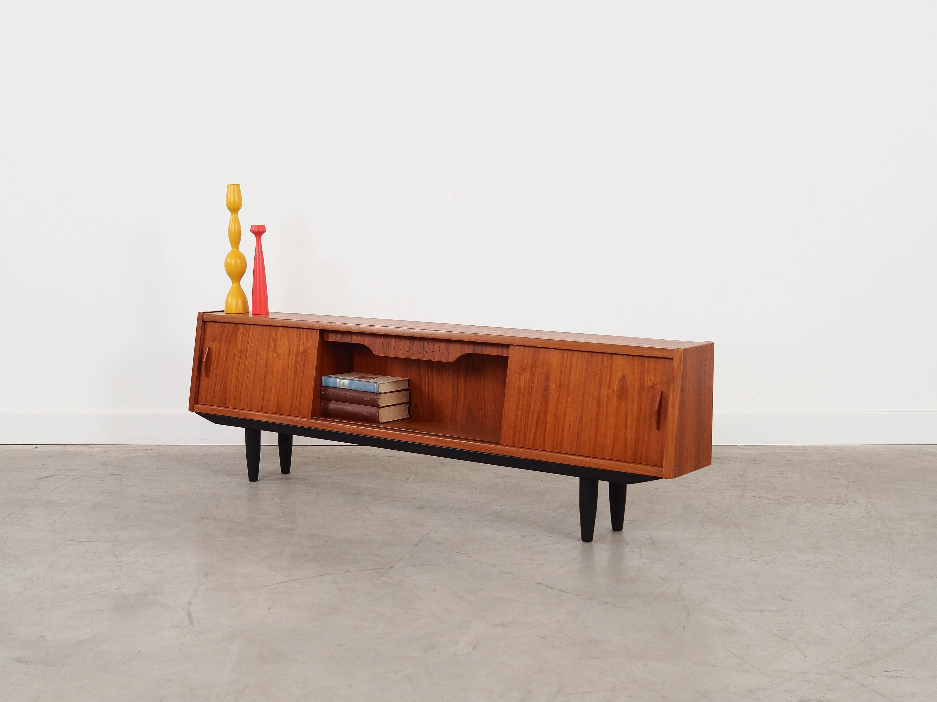 Vintage Teak-Schrank Braun 1970 Jahre