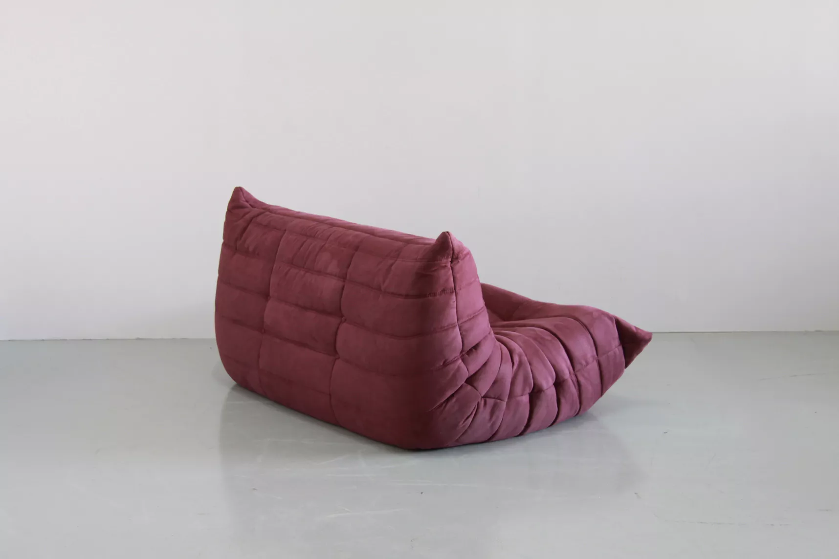 Togo Sofa 2-Seater Textile Fuchsia