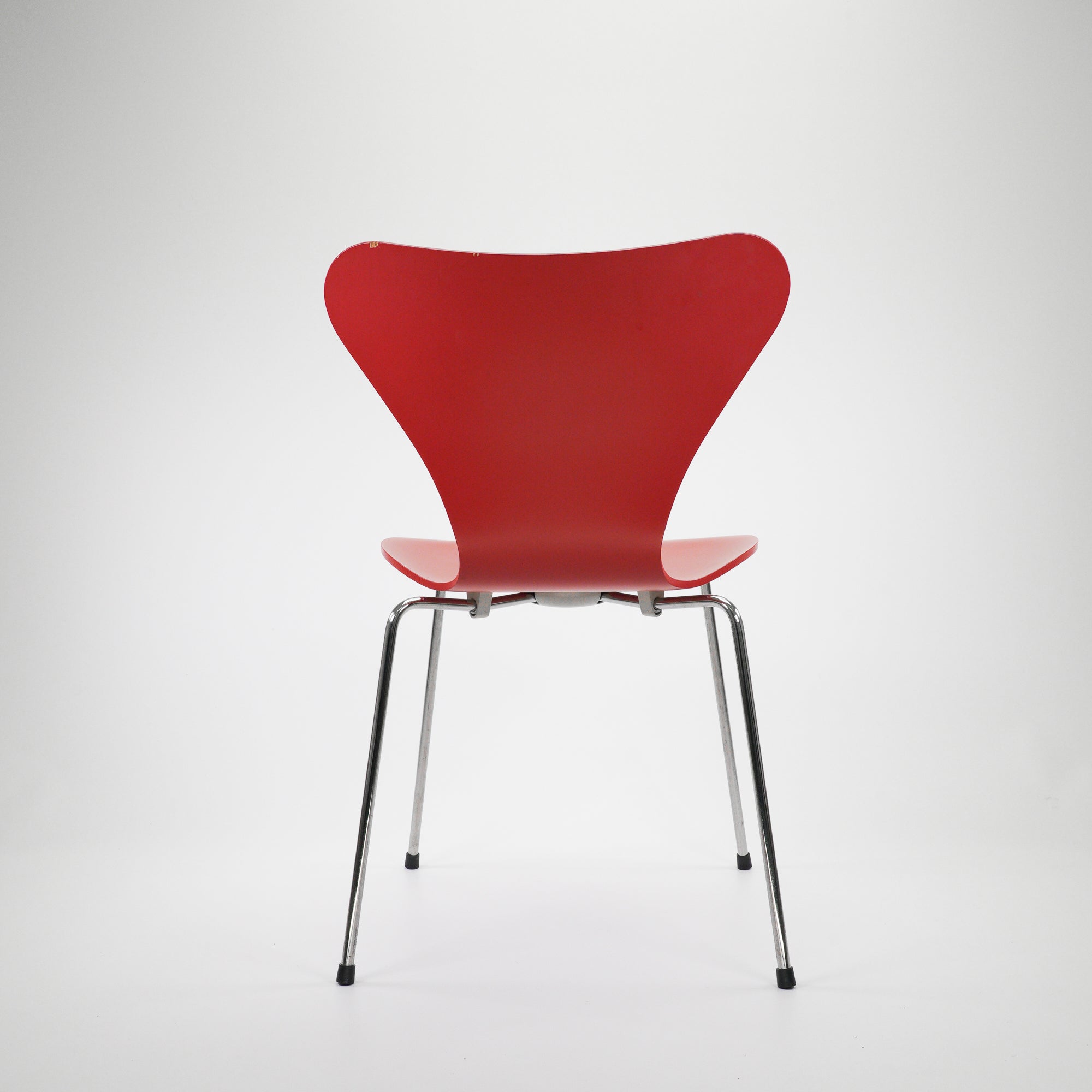 Fritz Hansen Serie 7 Chrom Holz Rot