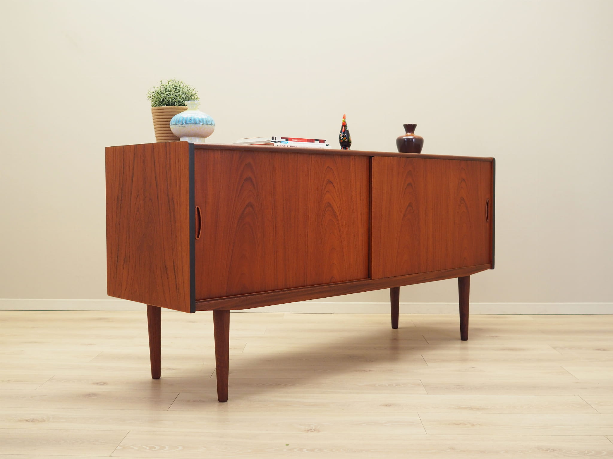 Vintage Sideboard Teakholz Braun 1970er Jahre