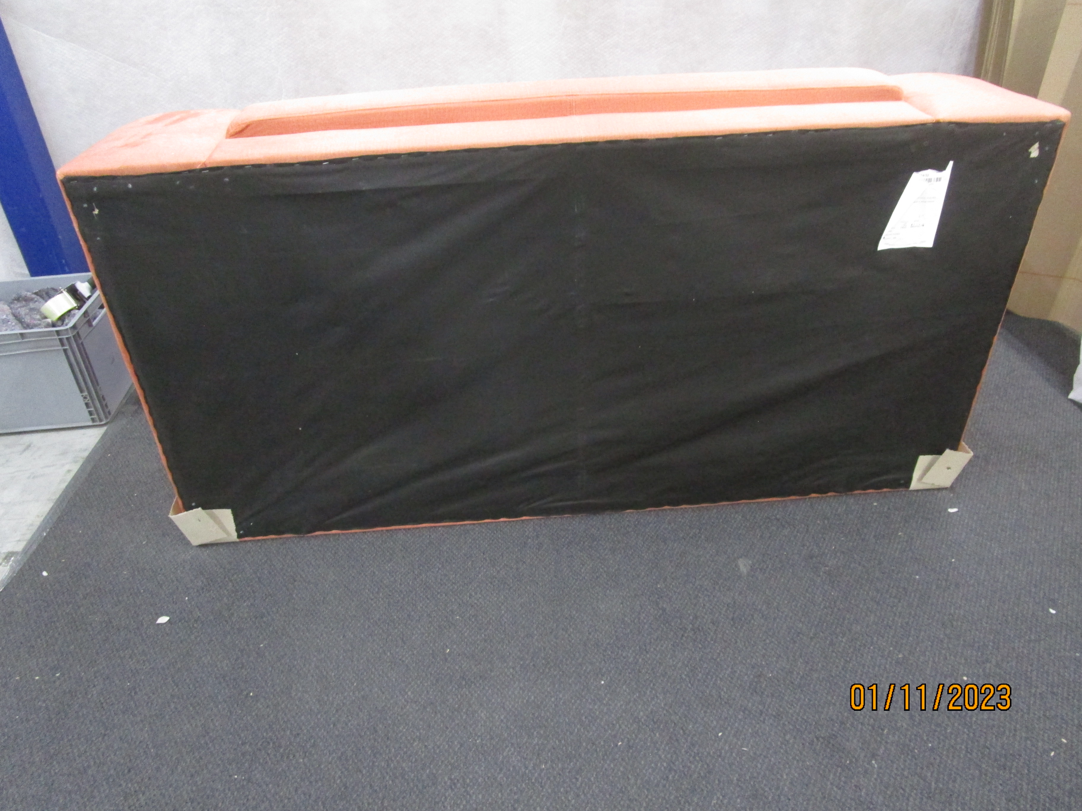 Rime Sofa 2-Sitzer Korall EU Produktion Öko-Tex 