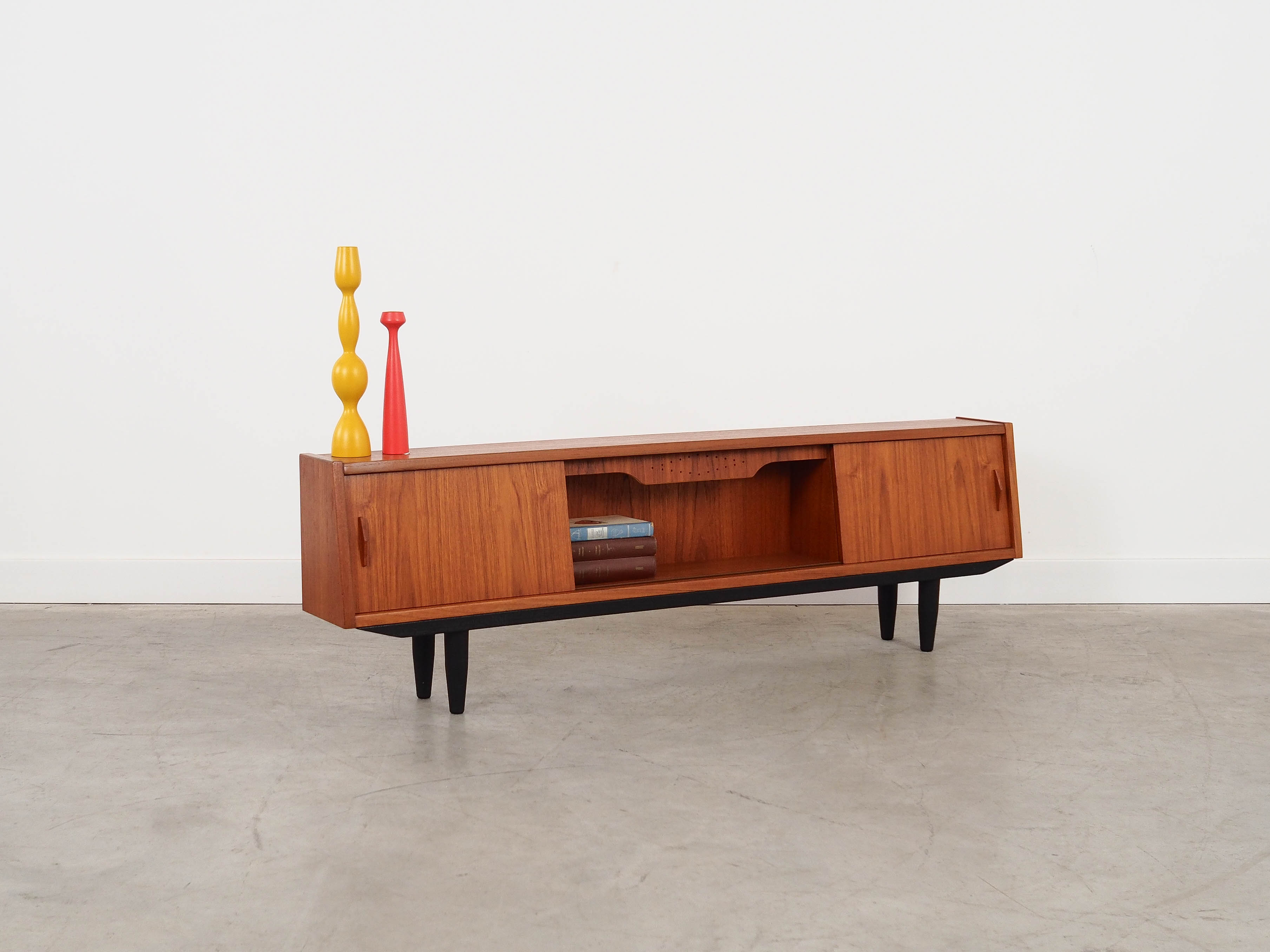 Vintage Teak-Schrank Braun 1970 Jahre