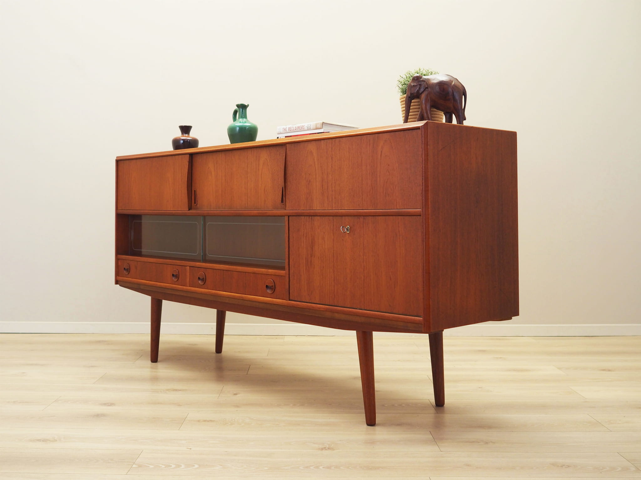 Vintage Highboard Teakholz Braun 1970er Jahre