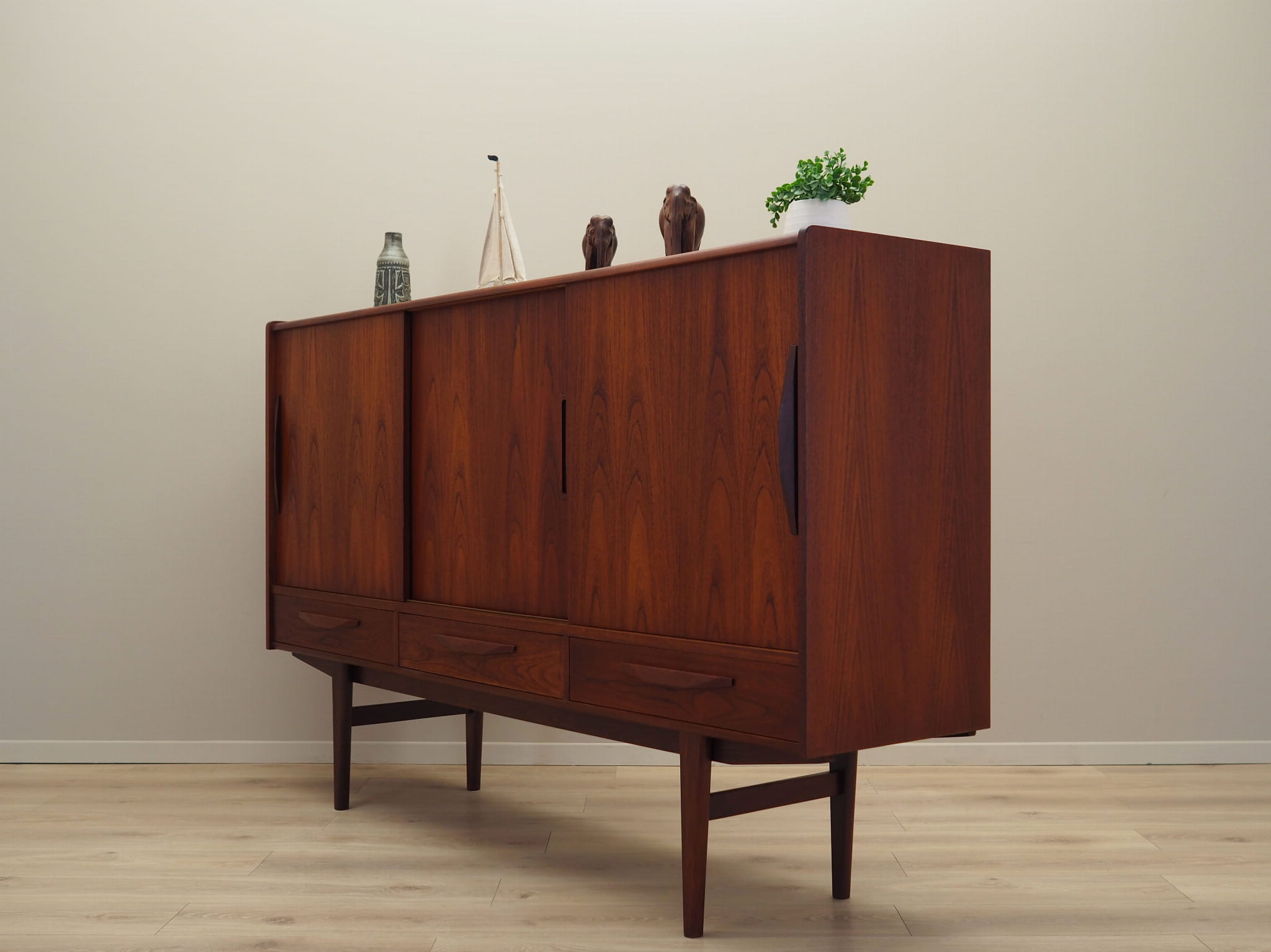 Highboard Holz Braun 1970er Jahre