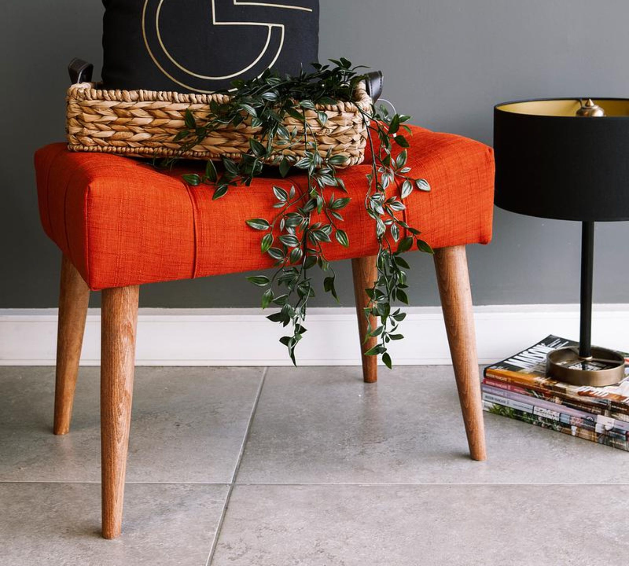 New Cool Pouf Rot