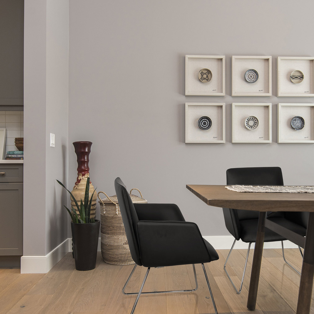 DESIGNIA V Chair Faux Leather Black