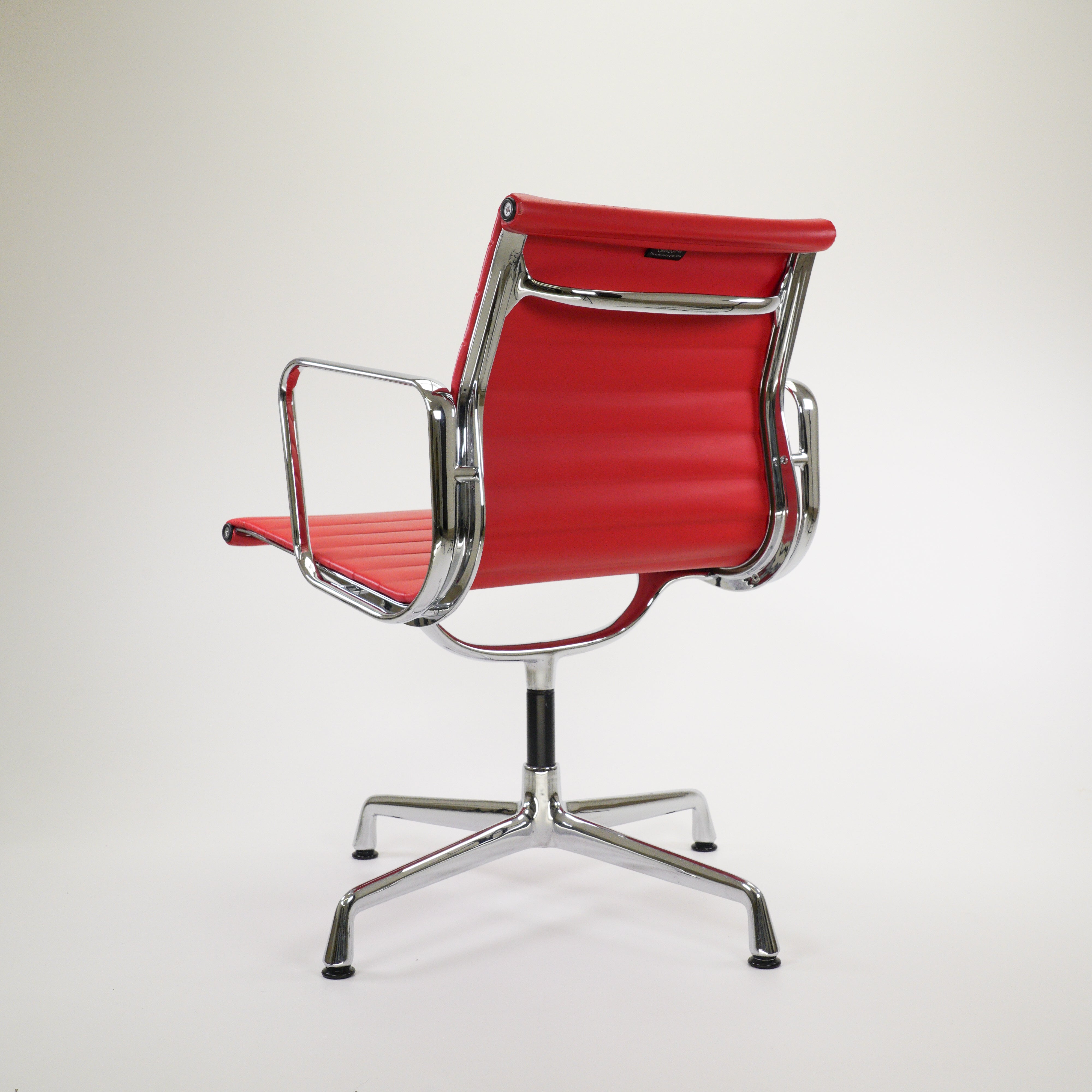 Eames EA 108 Stuhl Chrom Leder Rot