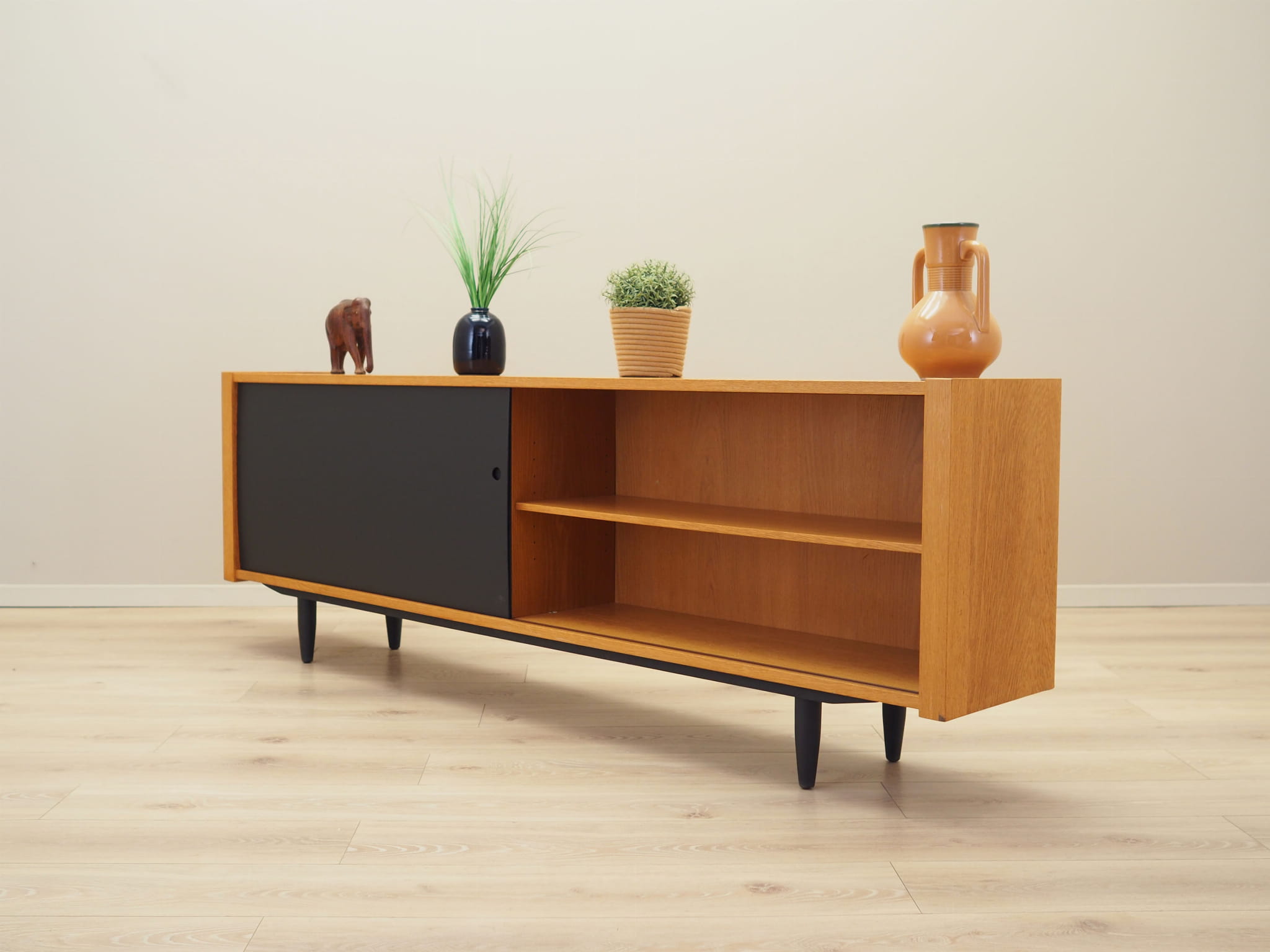 Vintage Sideboard Eschenholz Braun 1970er Jahre