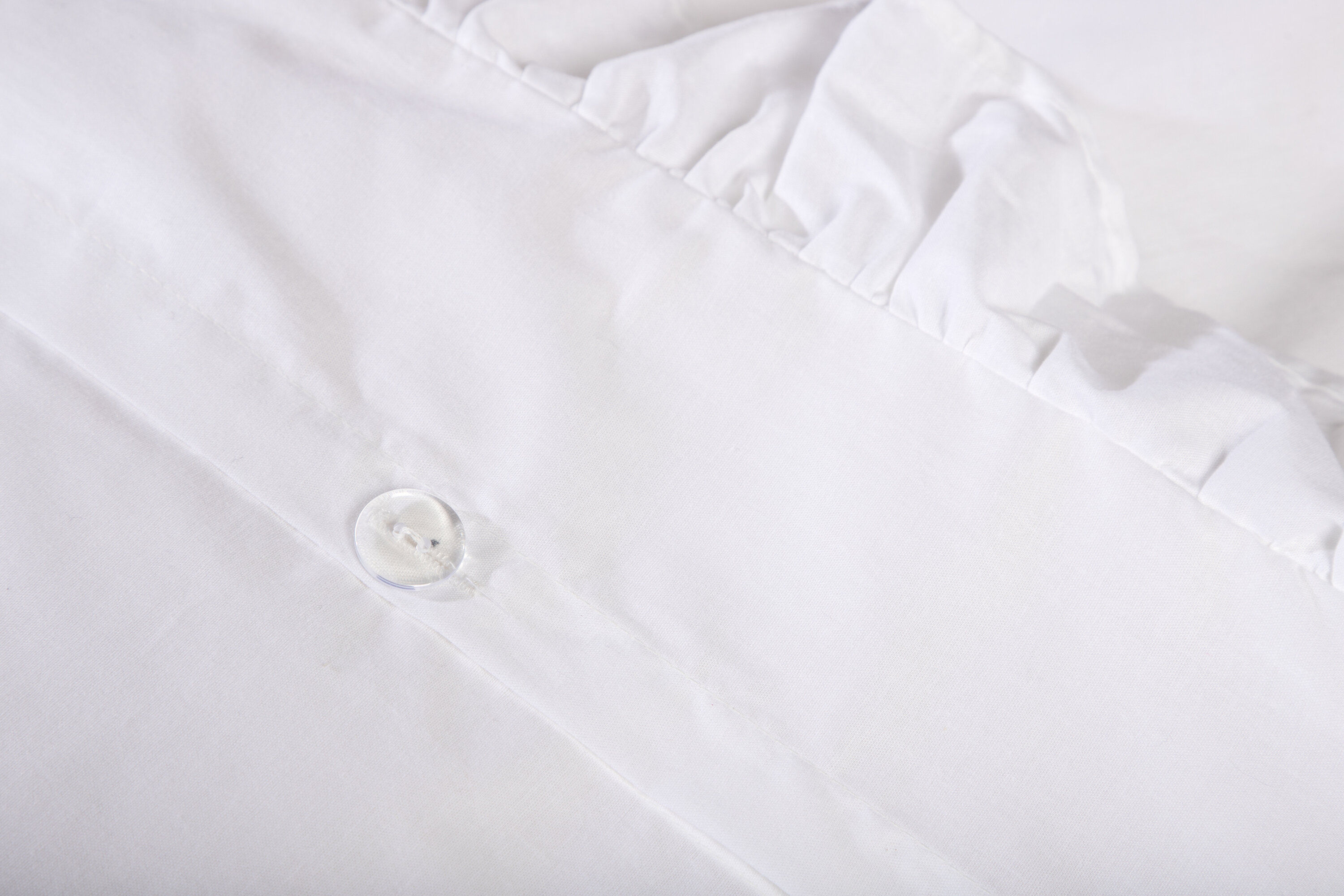 Levi Bedding Cotton with Ruffle White 150x200cm