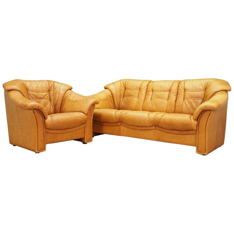 Divano vintage a 3 posti e poltrona in pelle cognac anni '70