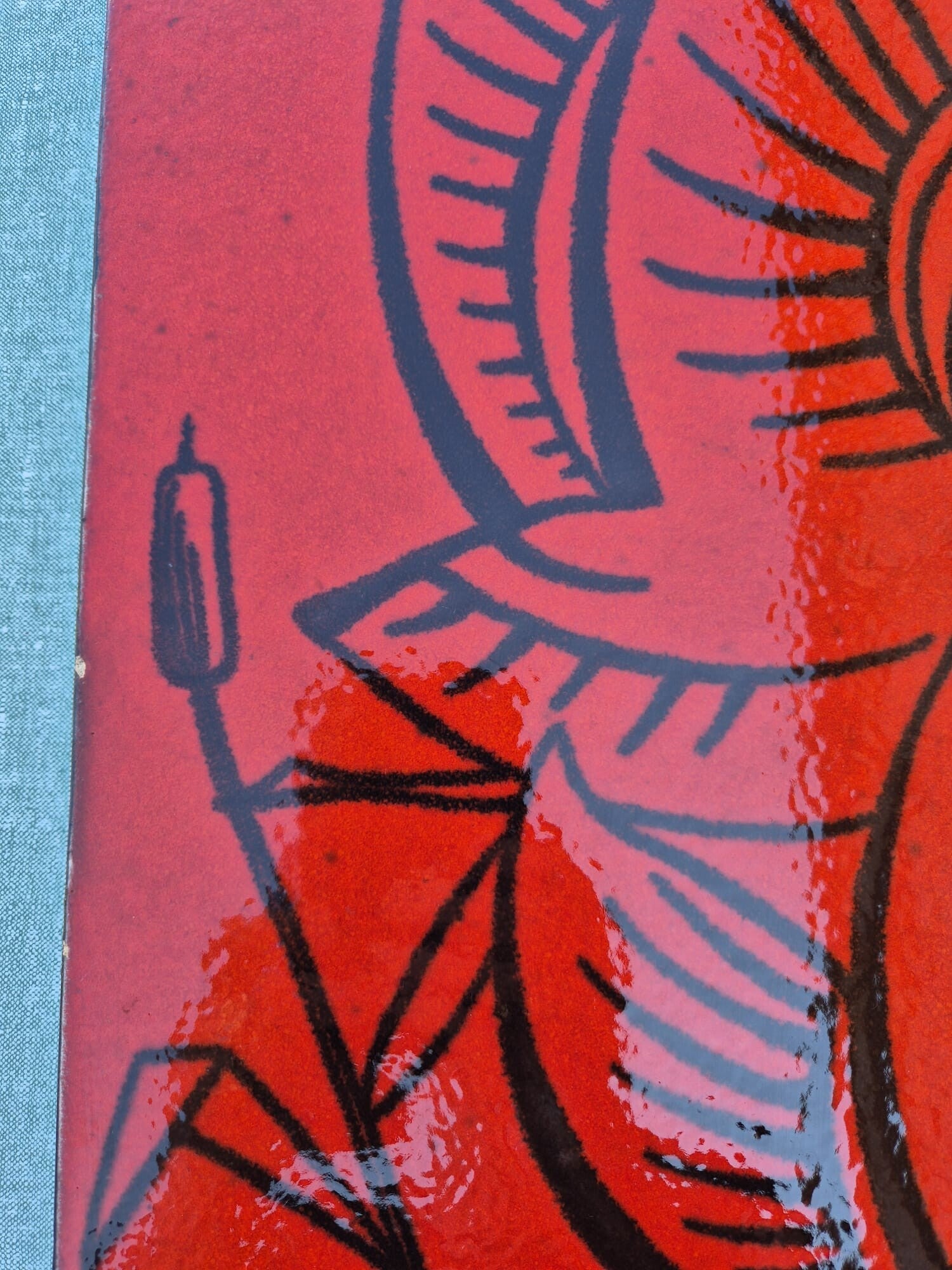 Vintage Wandfliese Keramik Ente Rot Schwarz