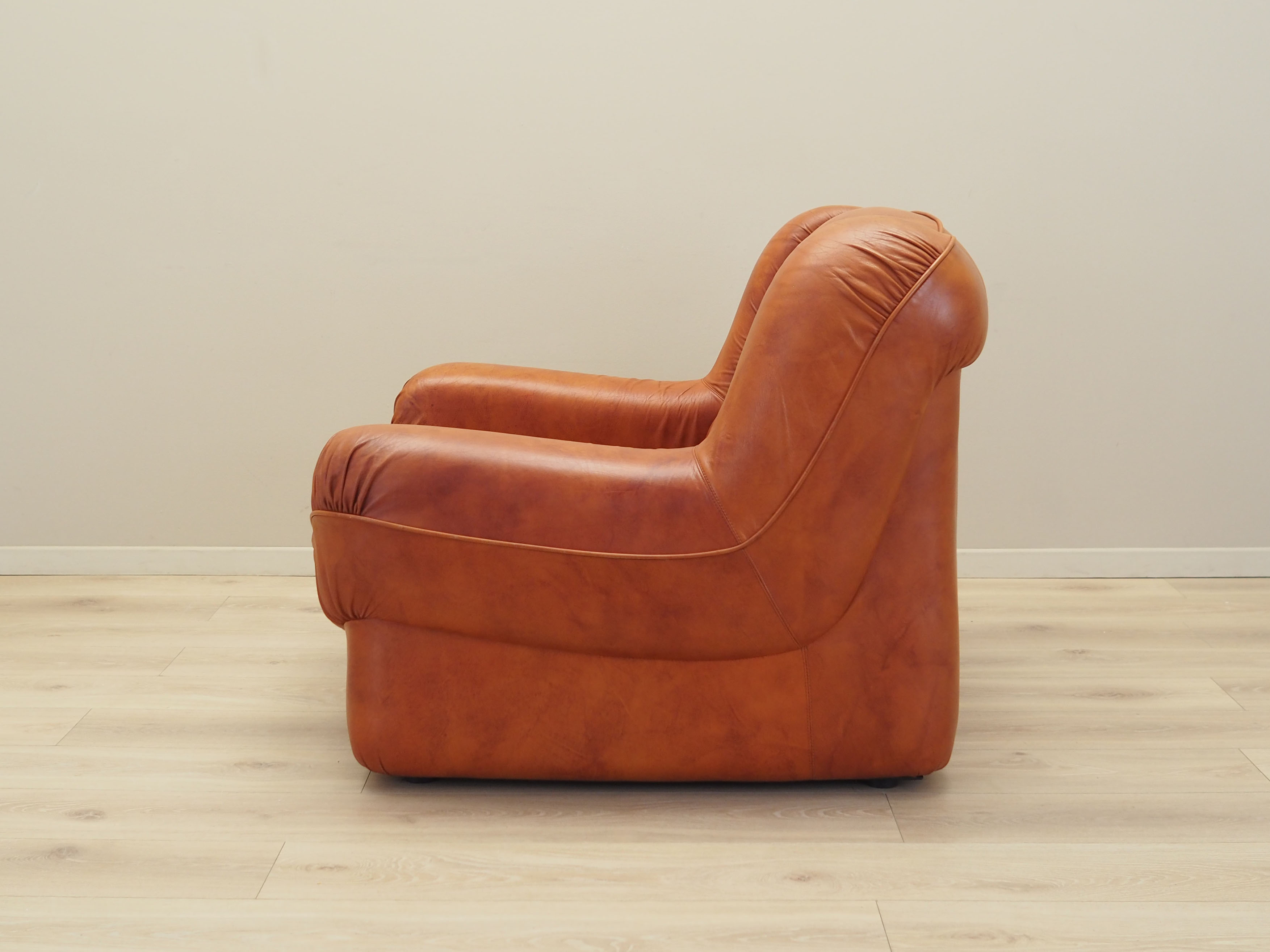 Poltrona in pelle marrone anni '70