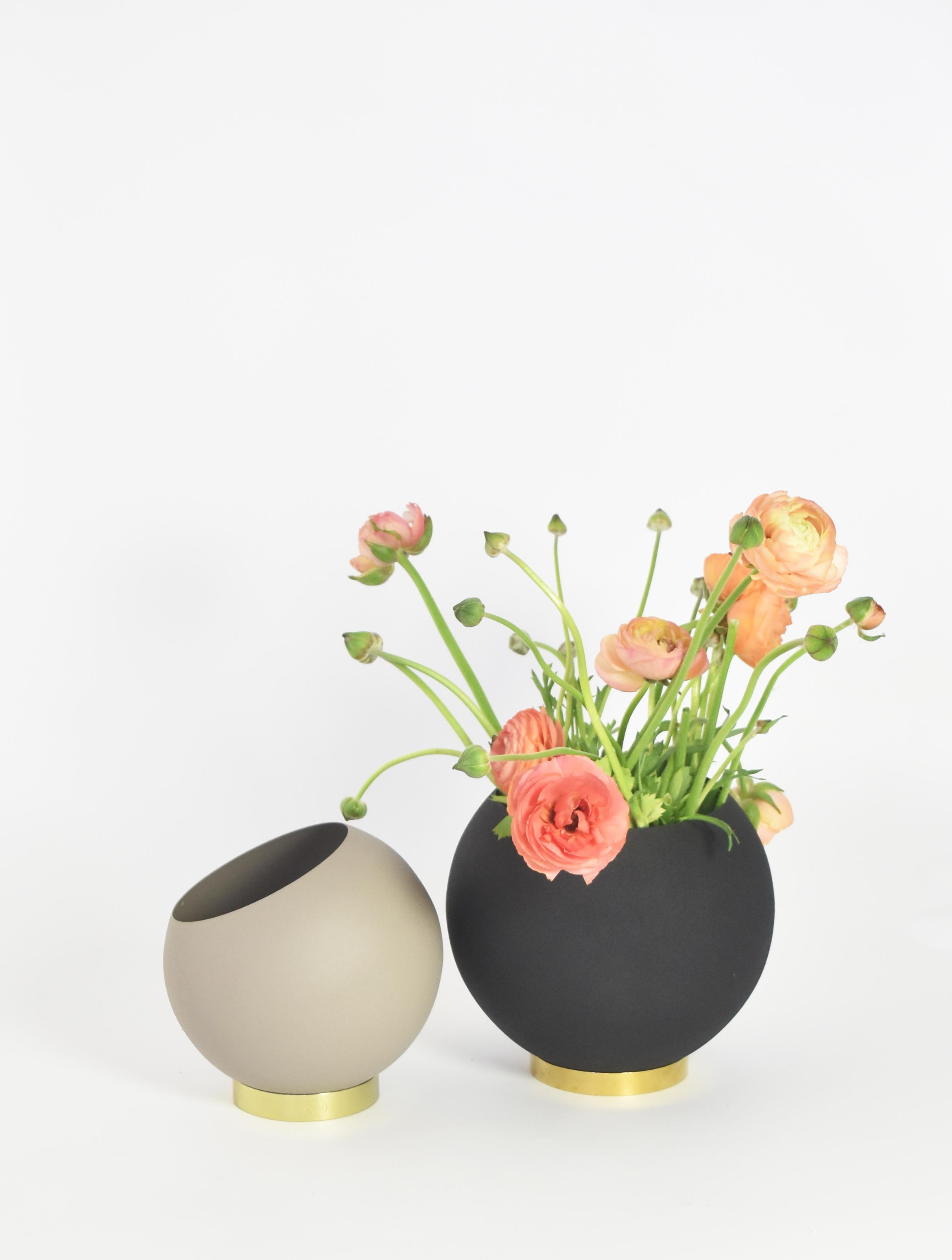 Globe Blumentopf Schwarz