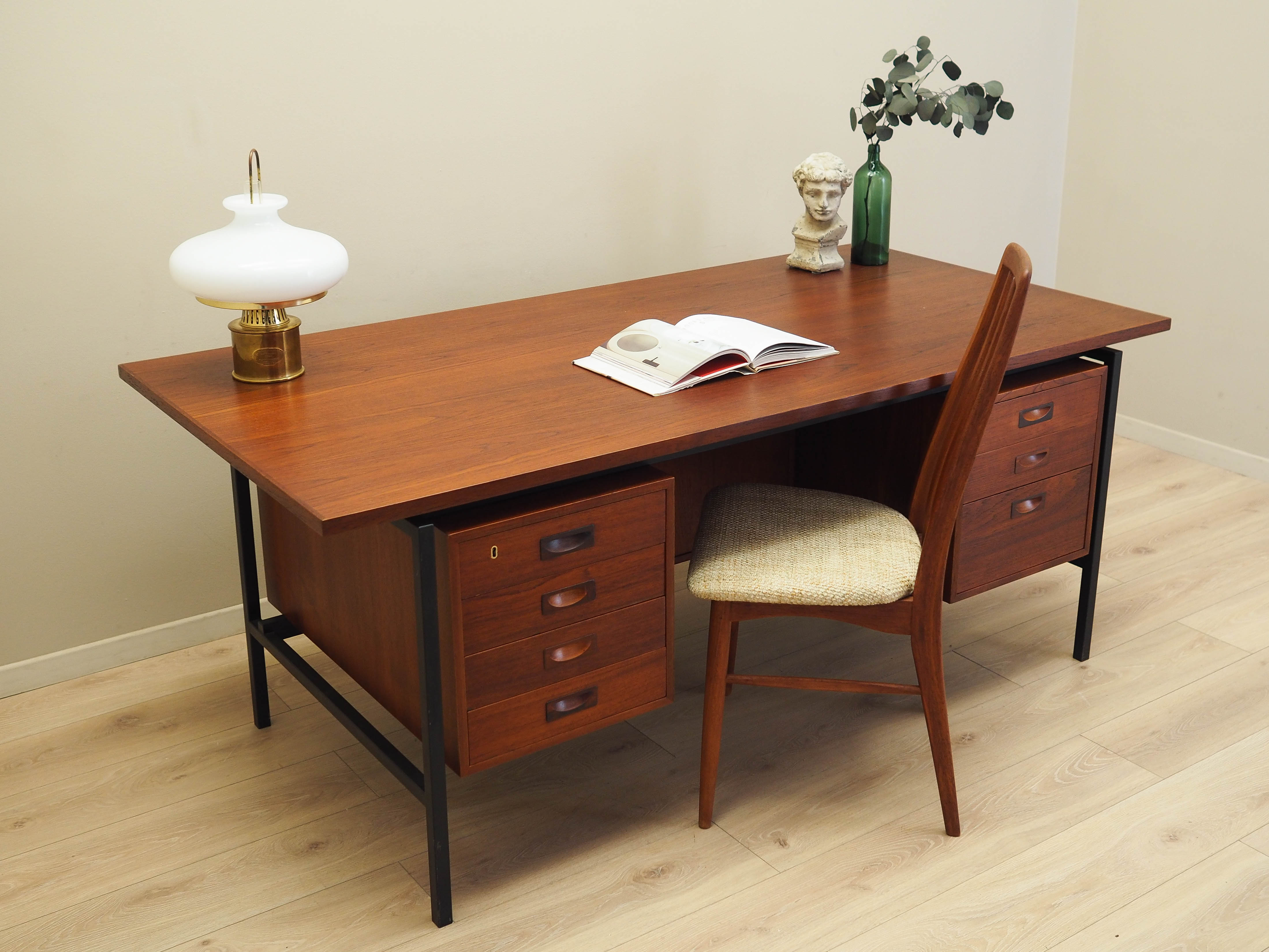 Teak-Schreibtisch Braun 1970er Jahre