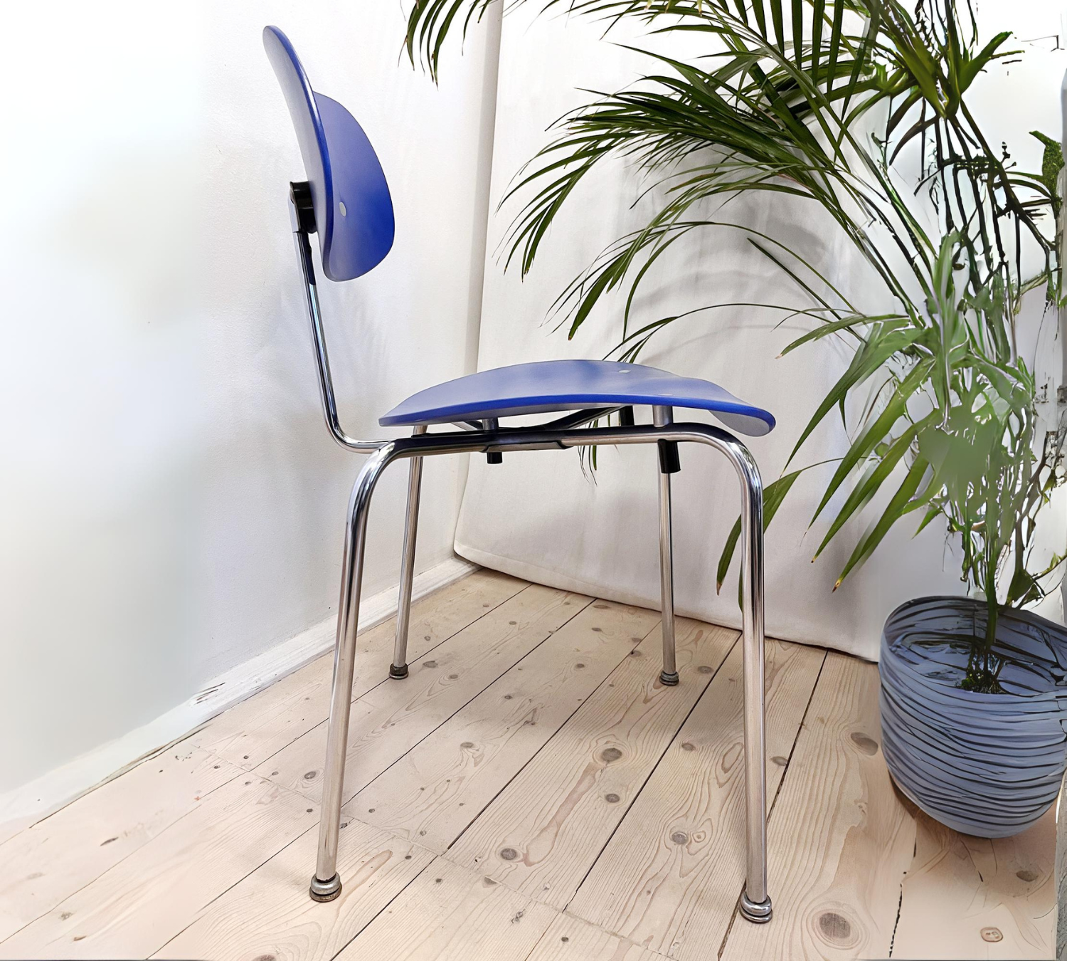 Wilde&Spieth Eiermann SE 68 Stuhl Holz Blau