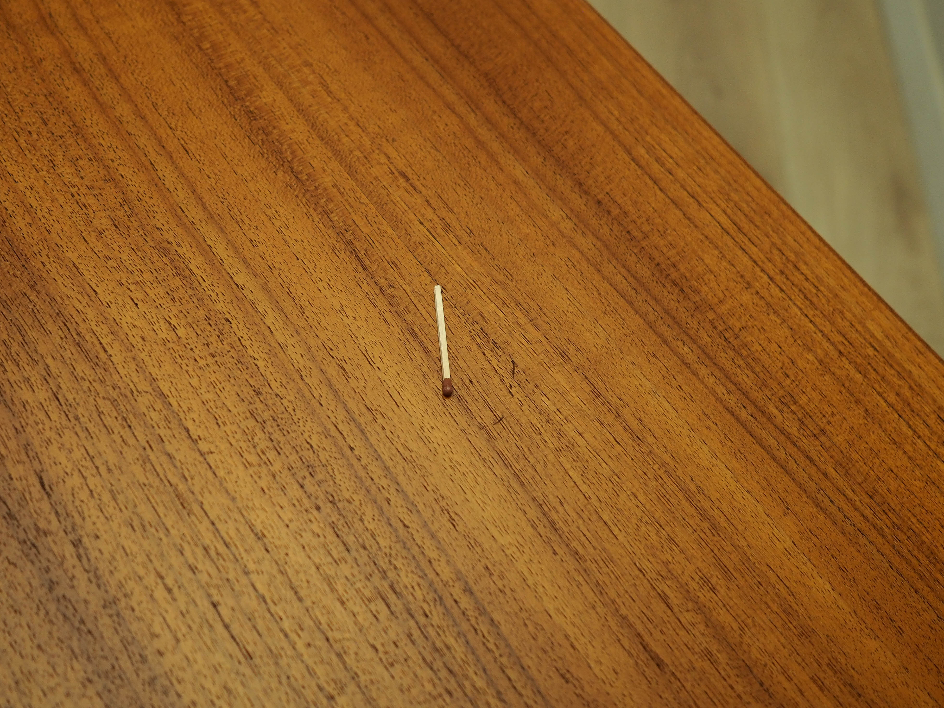 Schreibtisch Teakholz Braun 1970er Jahre