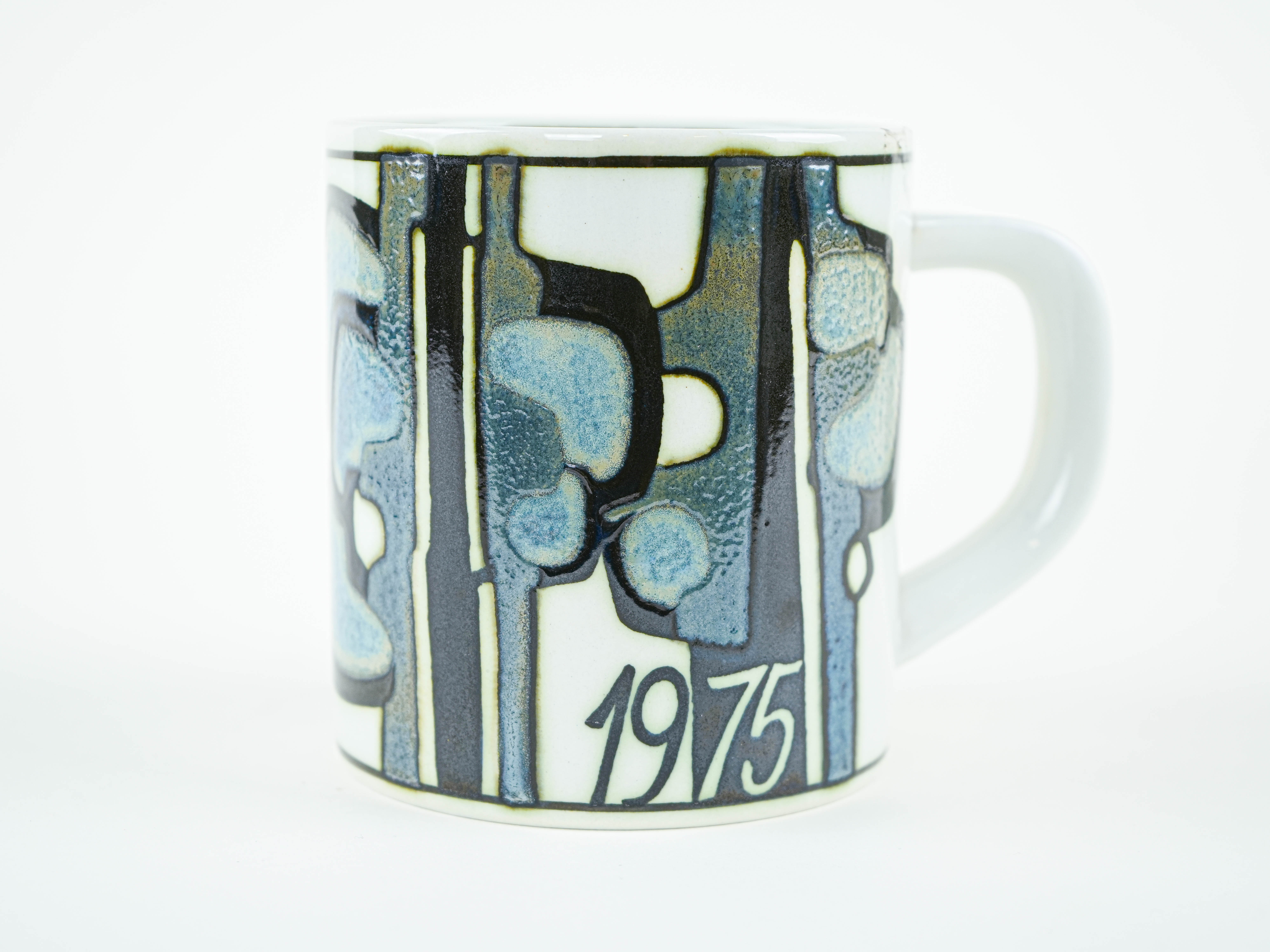Ceramic cup 1970s Bodil Buch Royal Copenhagen