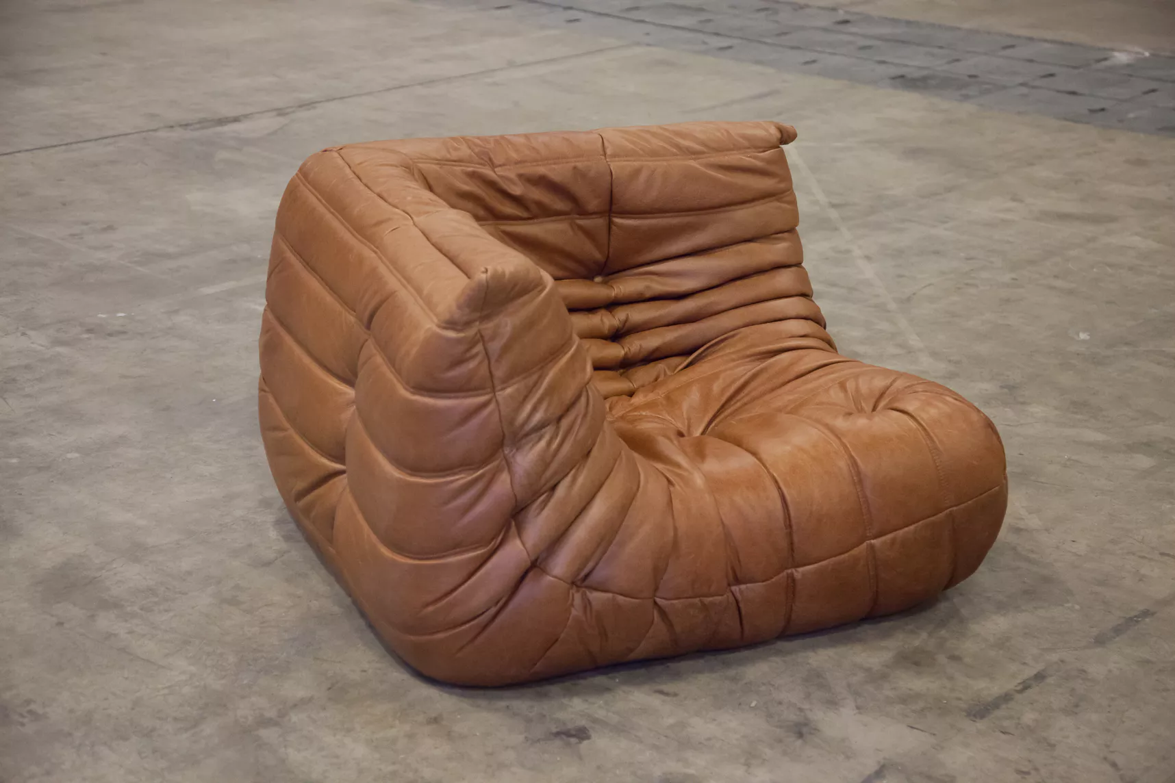 Togo Corner Sofa Pull-Up Leather Tobacco Brown