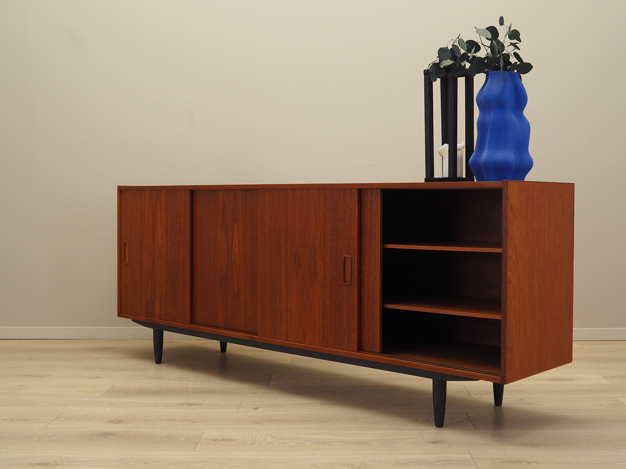Sideboard in legno di teak anni '70