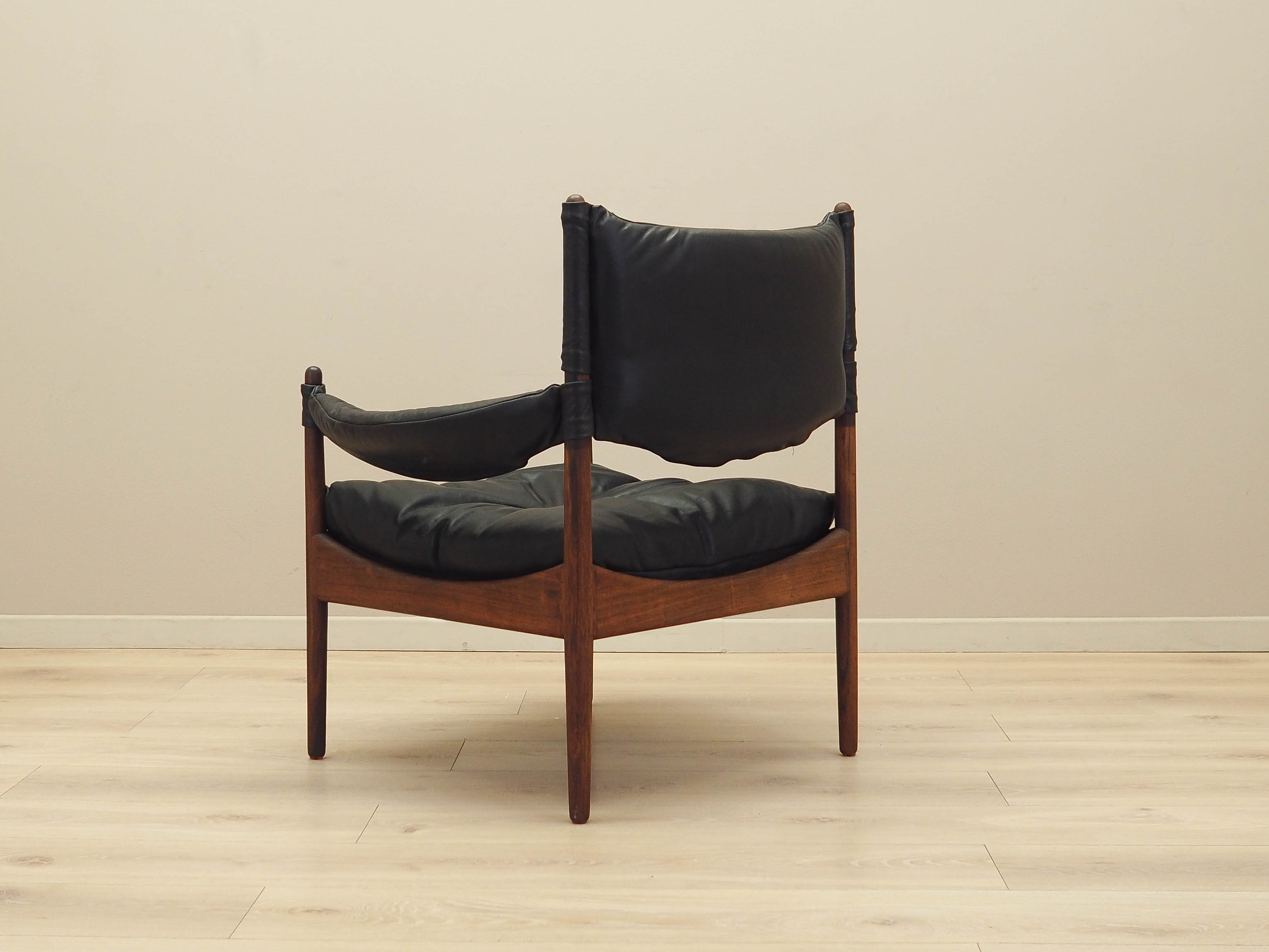 Modus Armchair Wood Leather Black 1960s