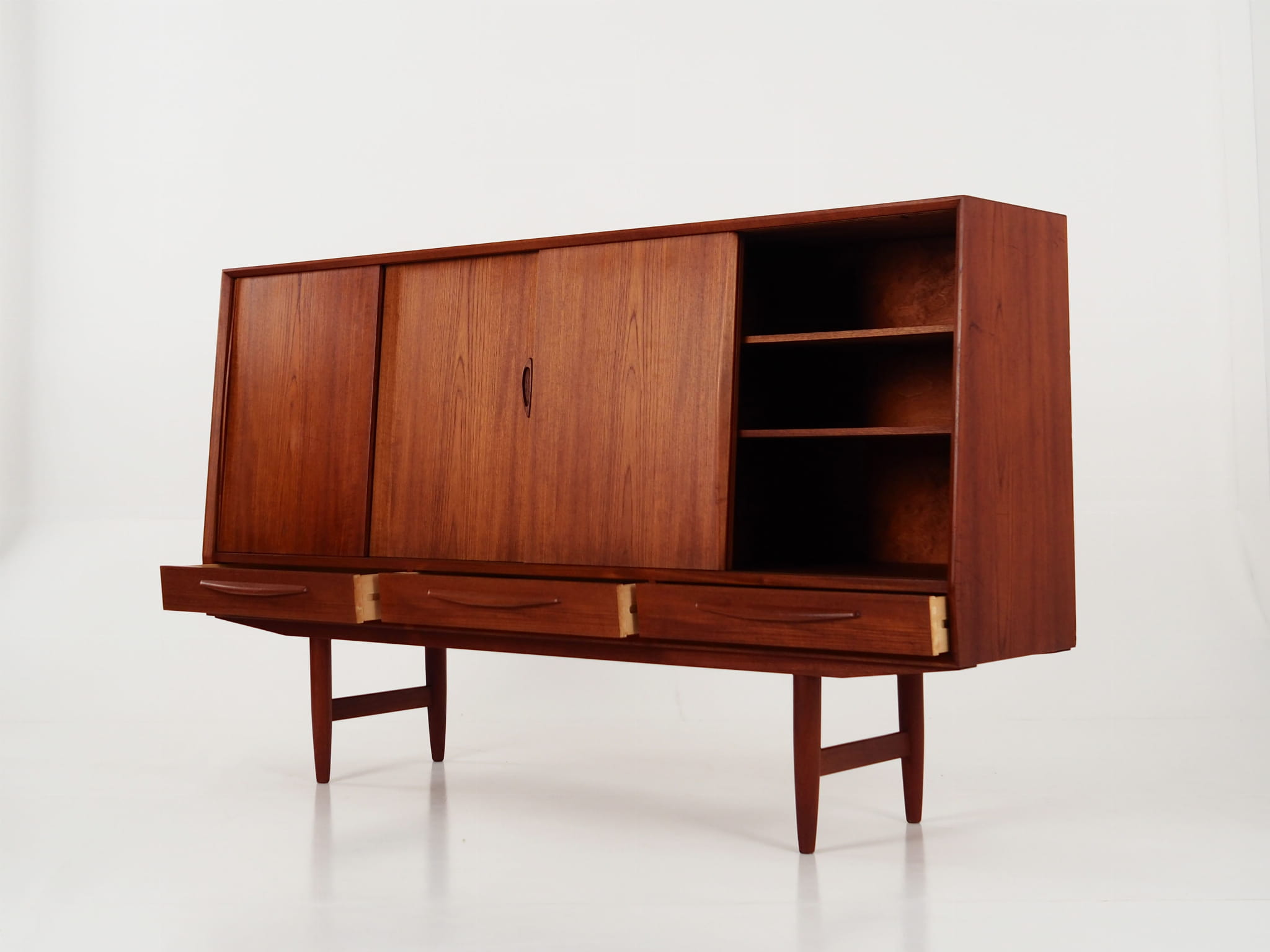 Highboard Teakholz Braun 1970er Jahre