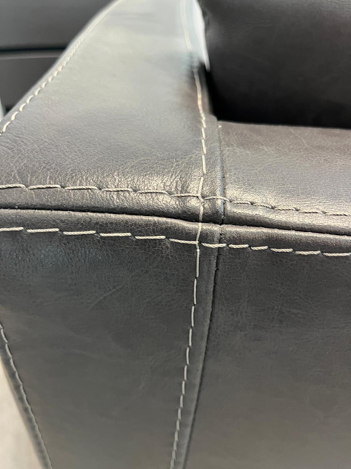 Ledersessel Graubraun 