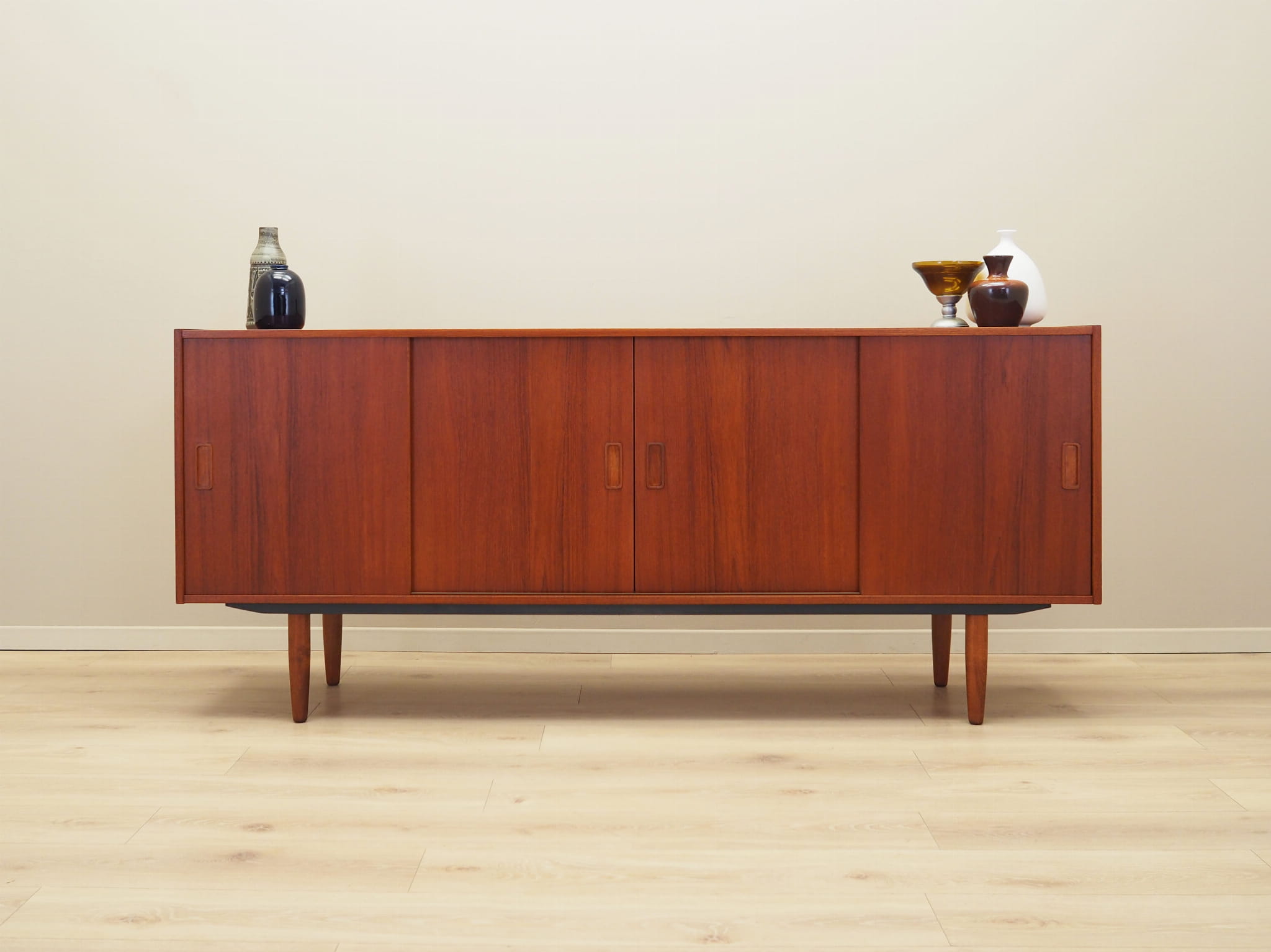 Vintage Sideboard Teakholz Braun 1970er Jahre