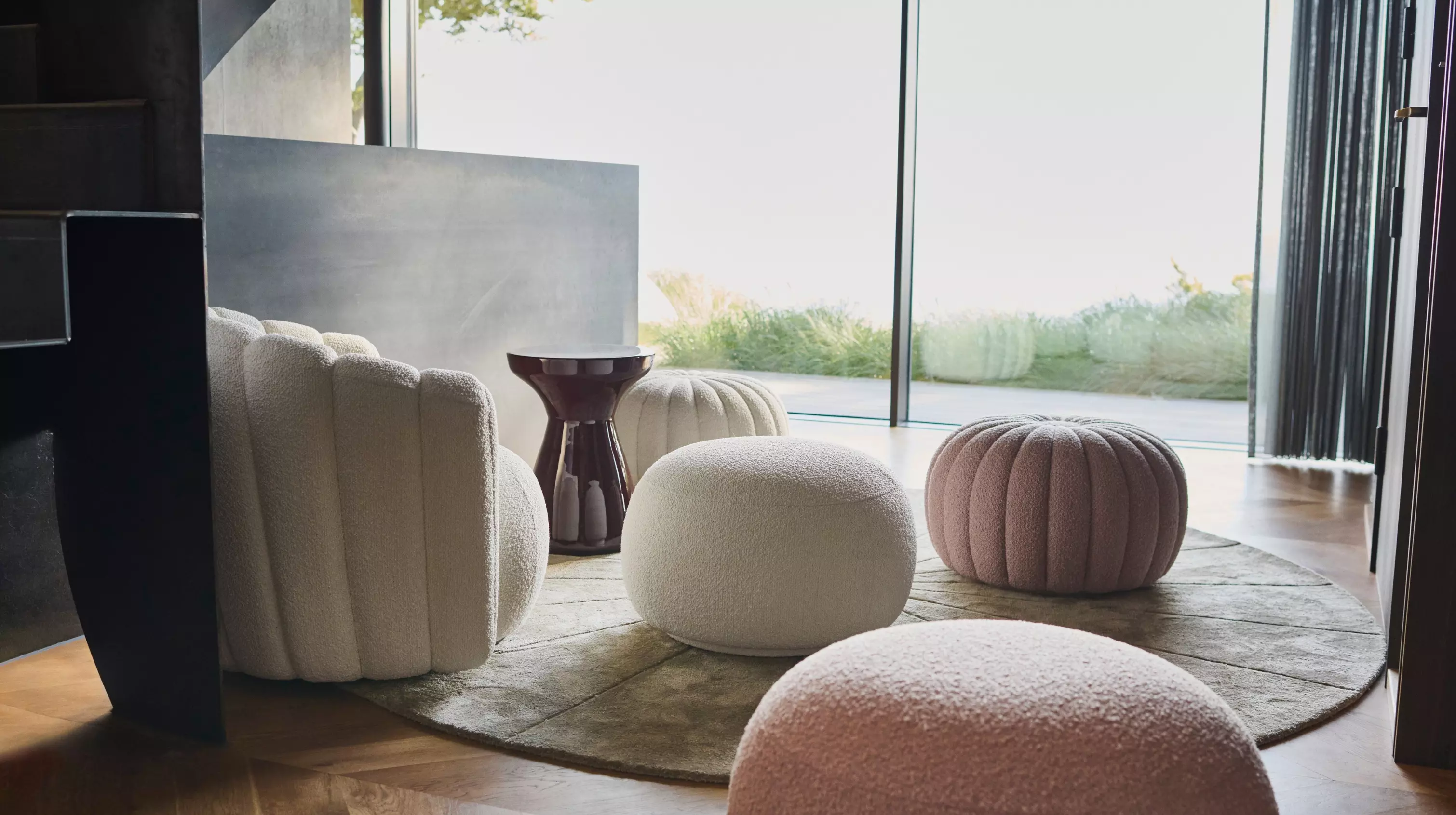 Sweet Art Hocker Avellino Stoff Grün