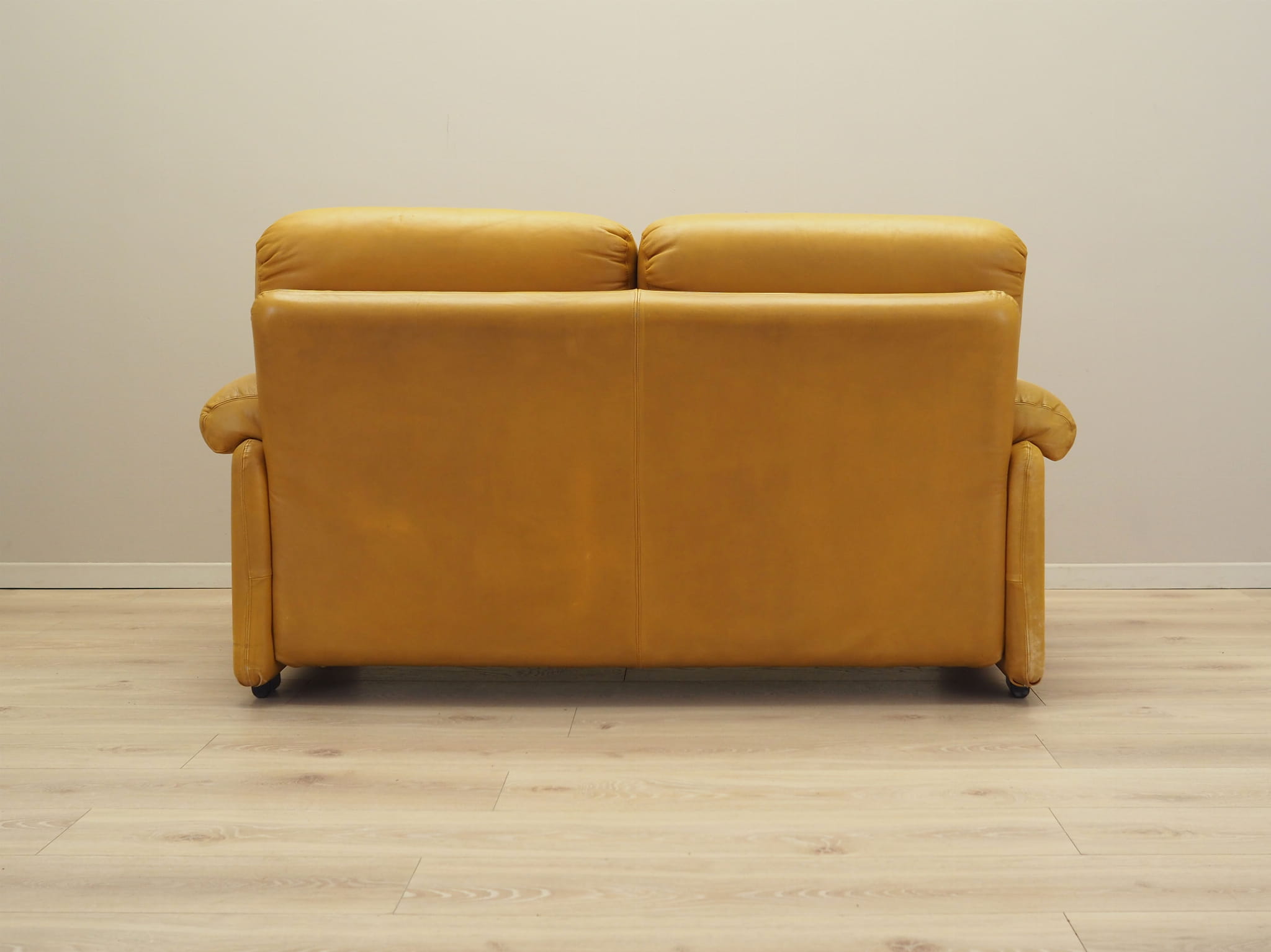 2-seater sofa Leather Yellow 1960s