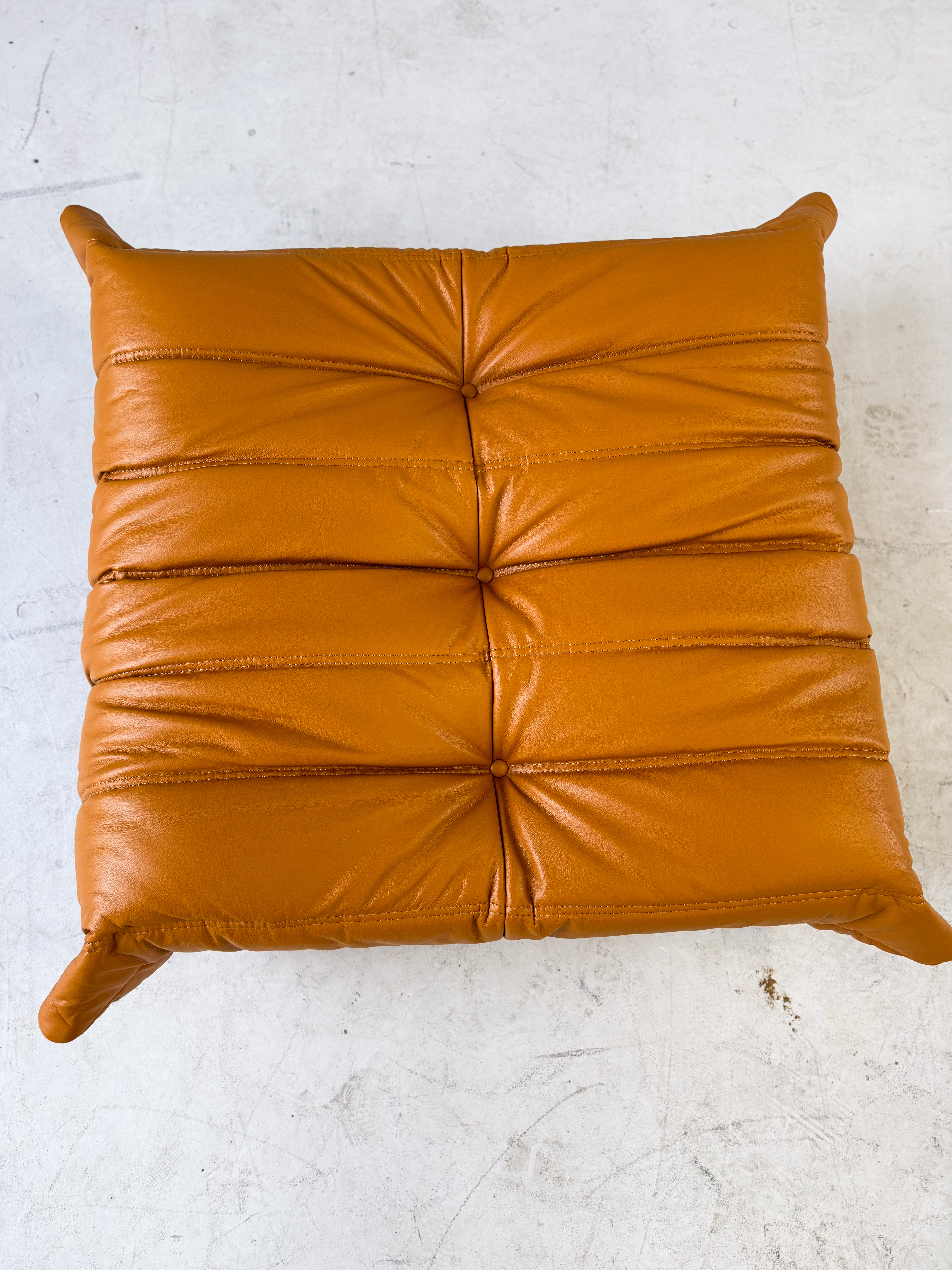 Togo Ottoman High-gloss leather Cognac Light