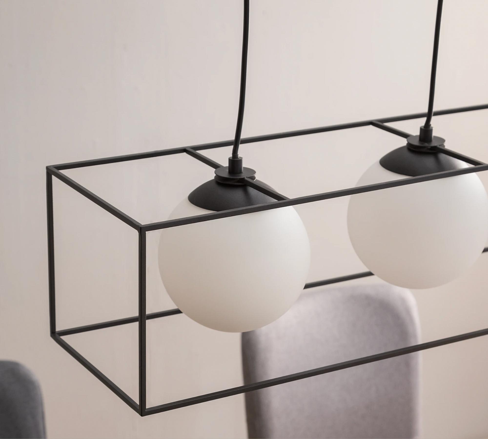 4-flammige Pendelleuchte Milchglas Schwarz