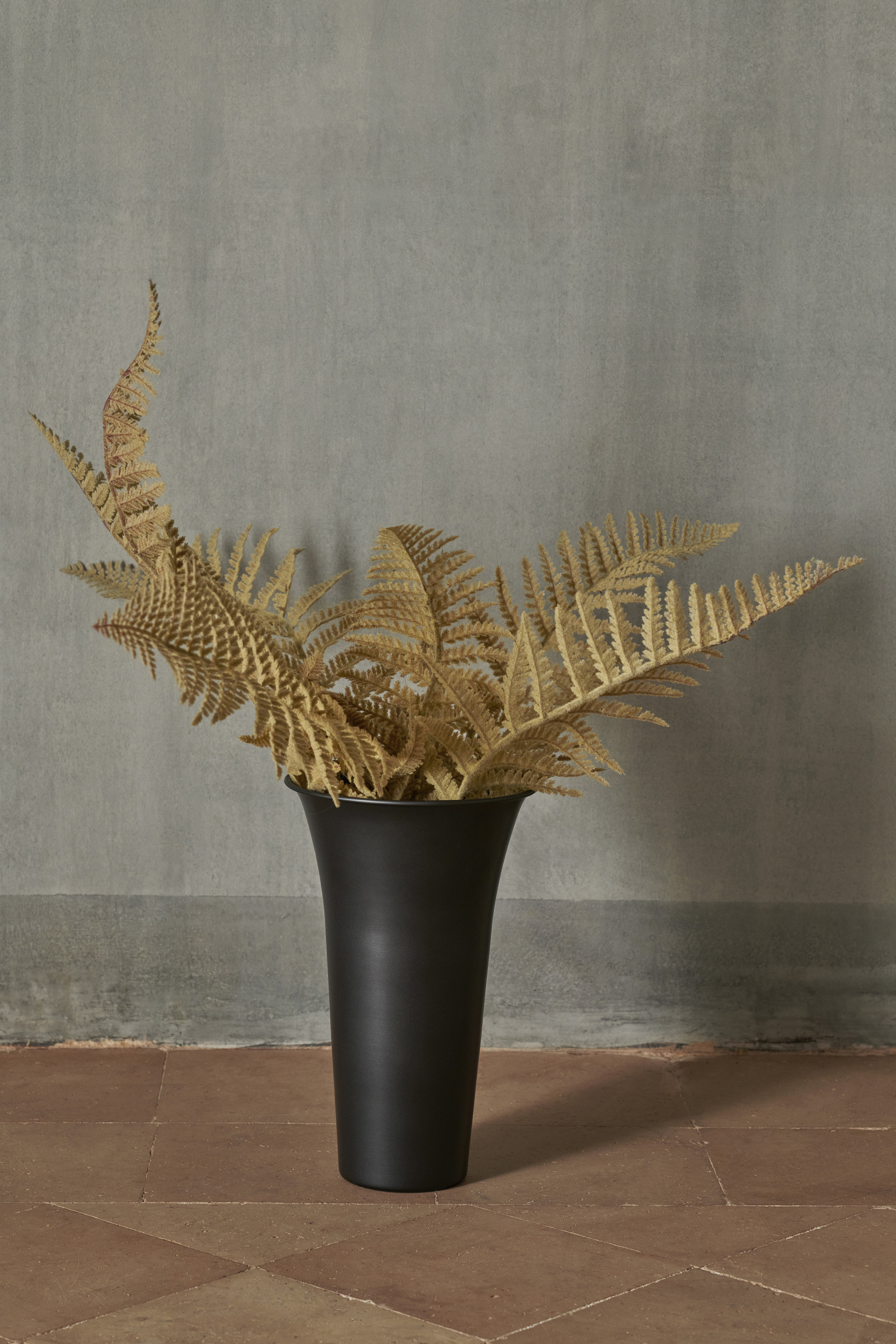 Spun Vase Aluminium Schwarz