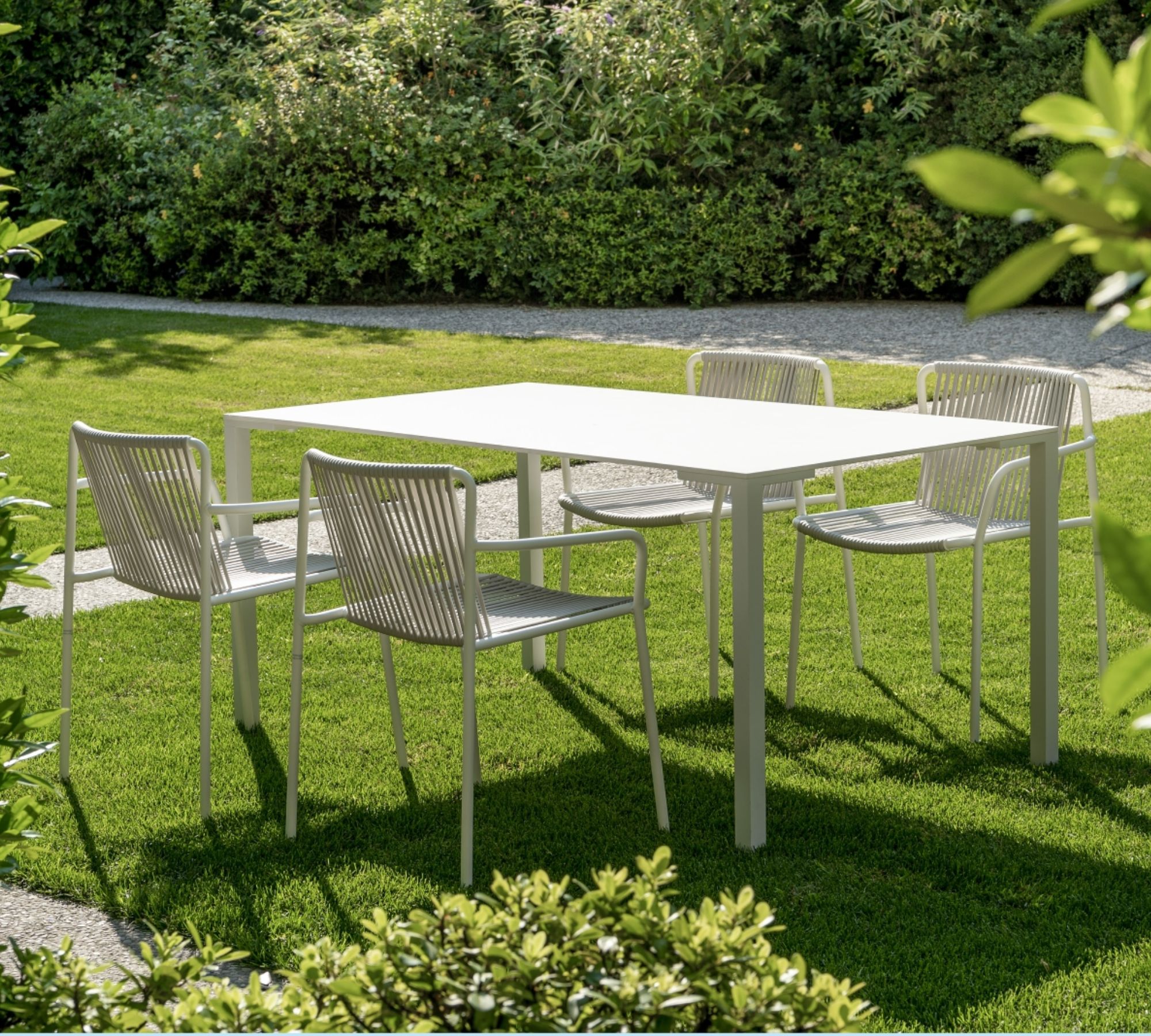 Tribeca Lounge 3669 Outdoor Chair Steel White