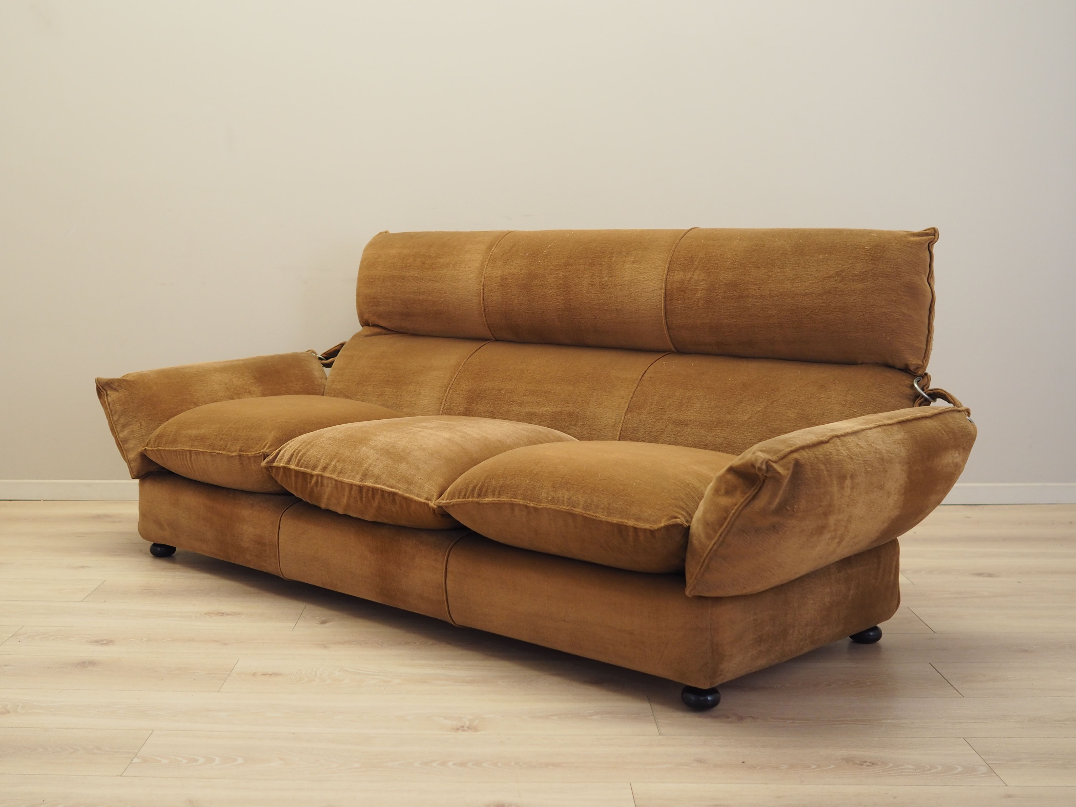 Sofa Velours Braun 1970er Jahre