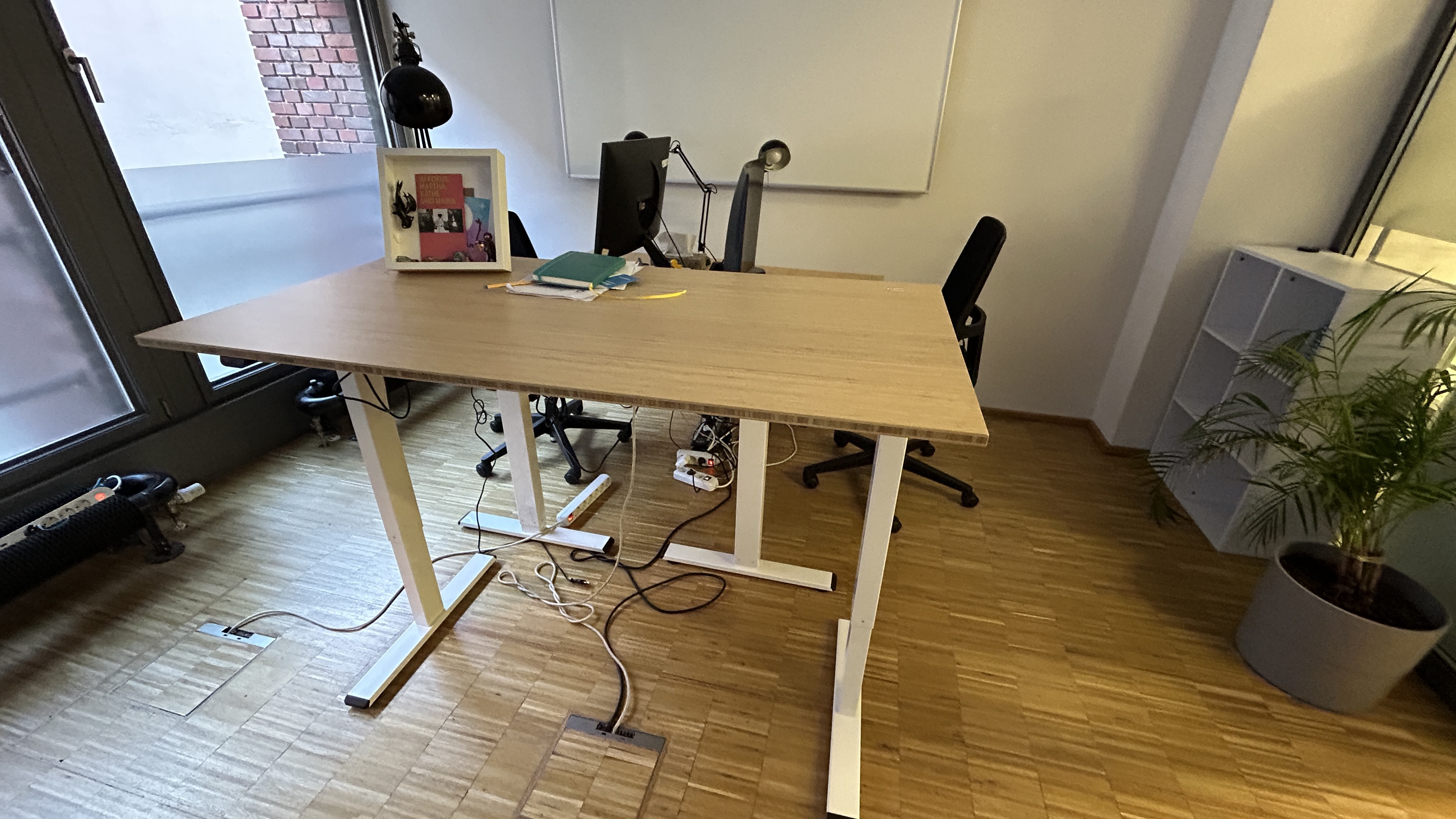 Schreibtisch Höhenverstellbar Holz Metall Beige