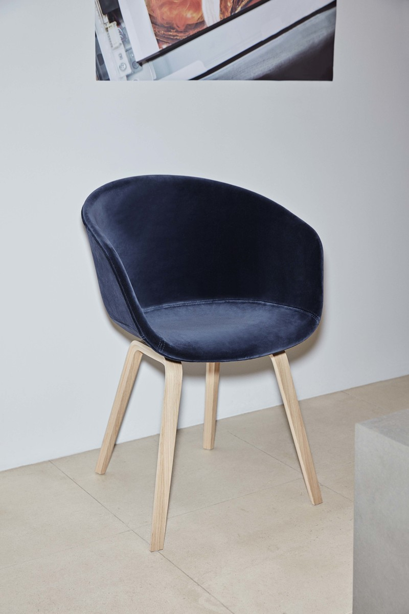 About A Chair Aac 23 Blau