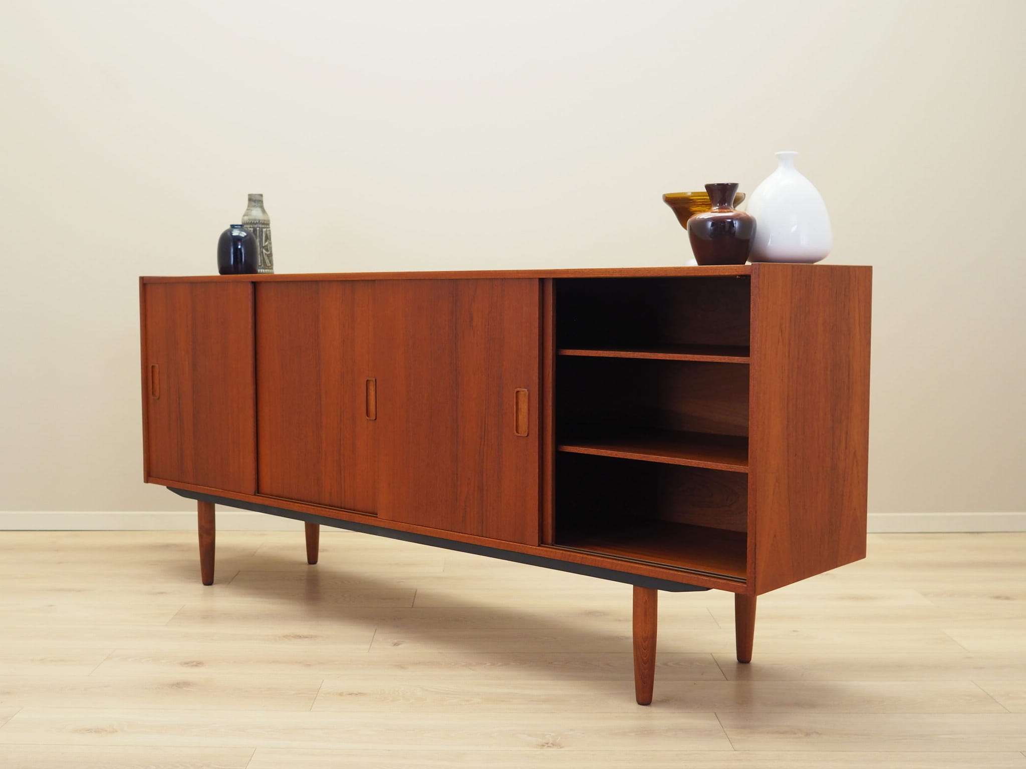 Vintage Sideboard Teakholz Braun 1970er Jahre