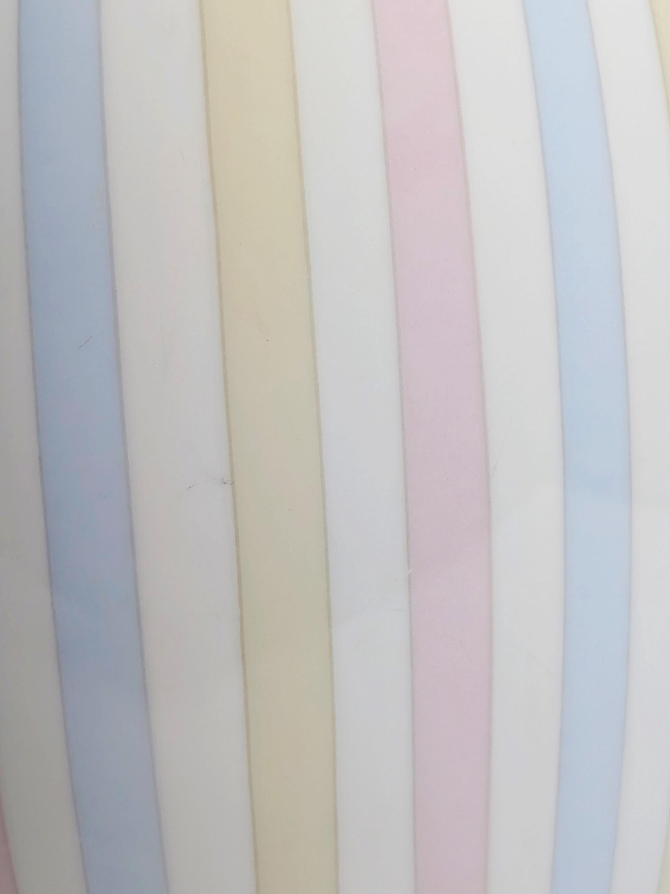 Caffettiera vintage rosa baby in porcellana anni '50