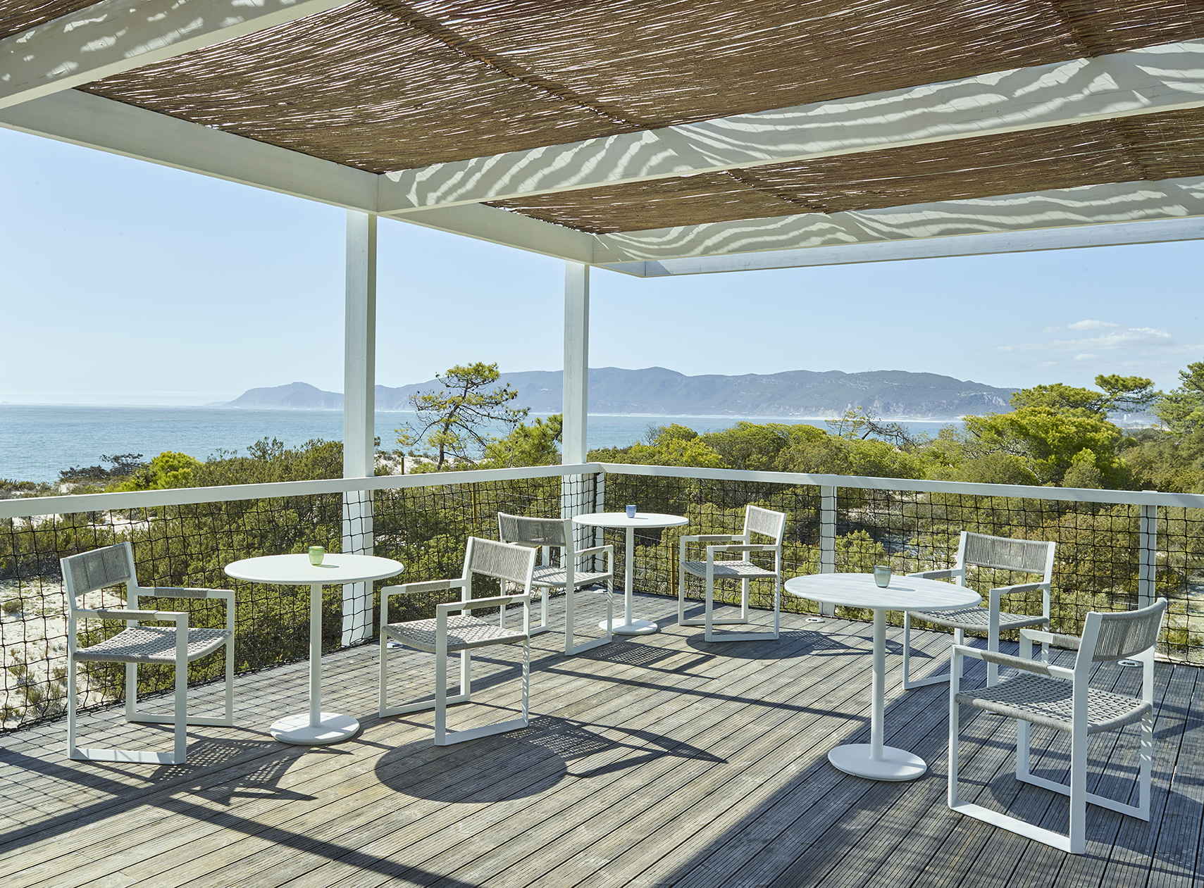 MANTRA Bistrotisch Aluminum Weiß 84x84 cm