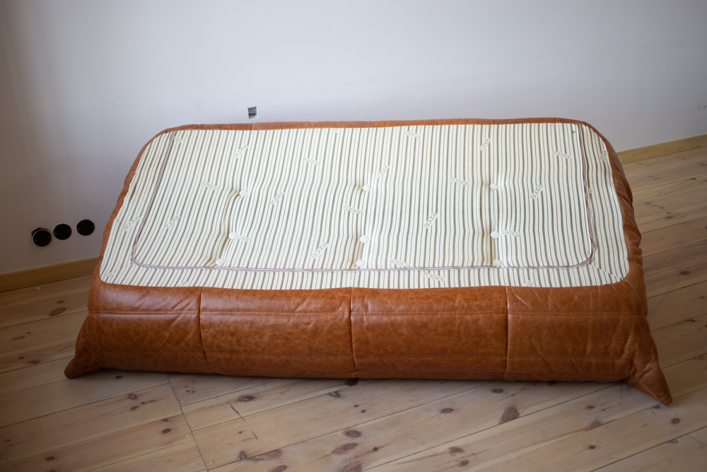 Togo Sofa 3-seater Pull-Up-Leather Pine Brown