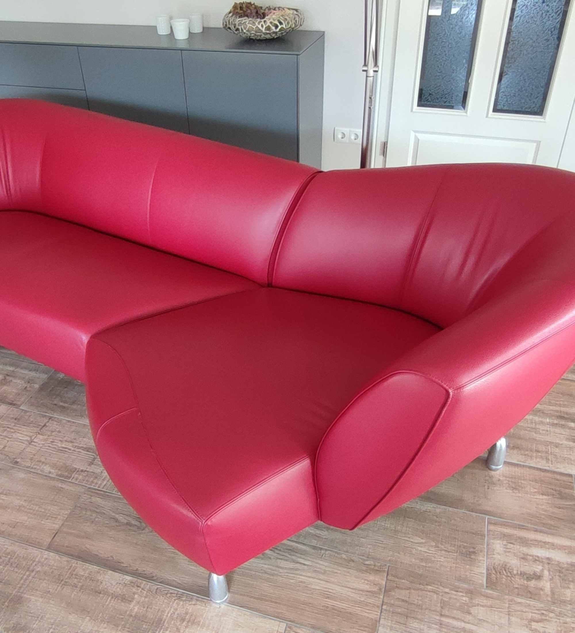 Sofa Pupilla mit Longchair aus pigmentiertem Leder Rot