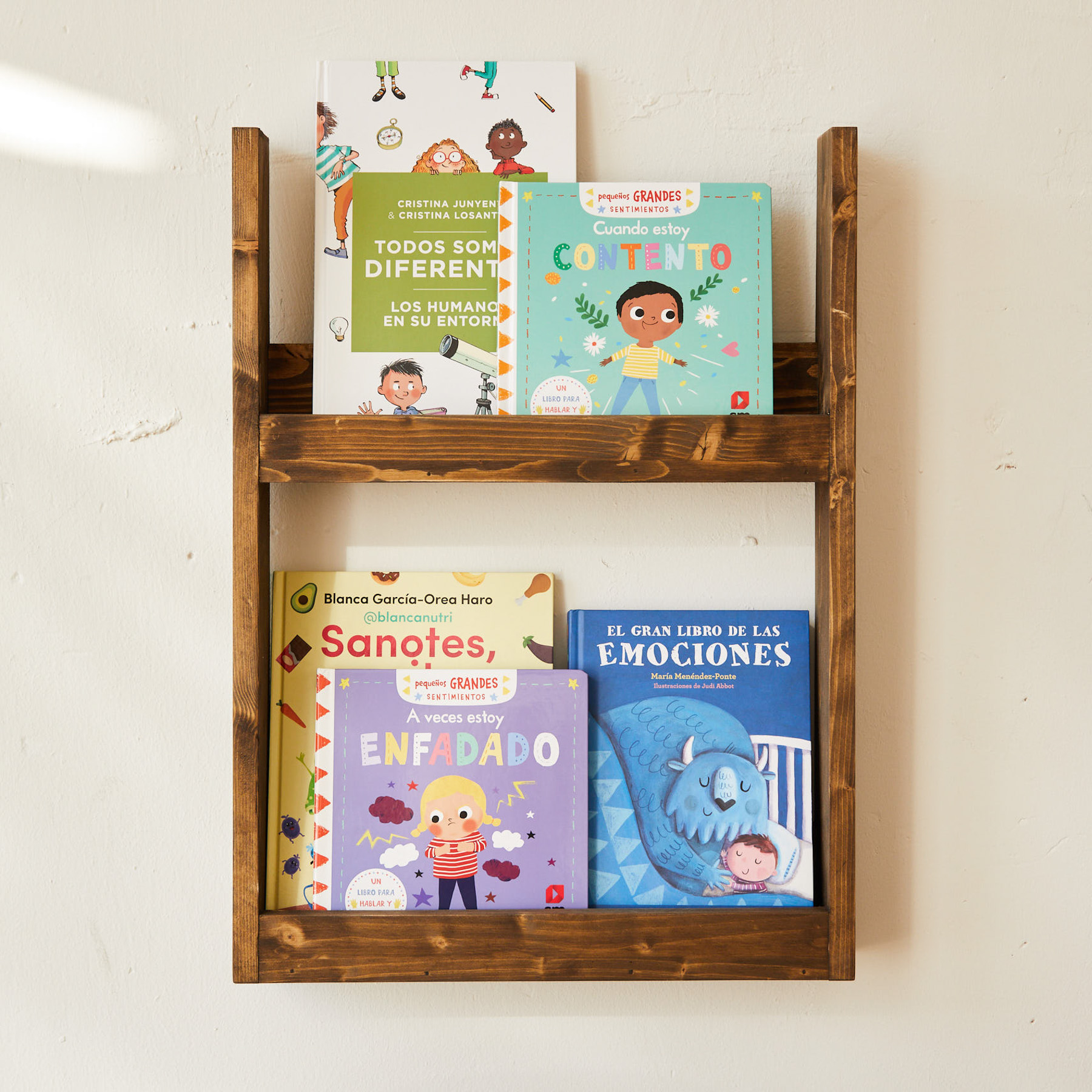 Jeya Montessori Bücherregal Holz Nussbaum