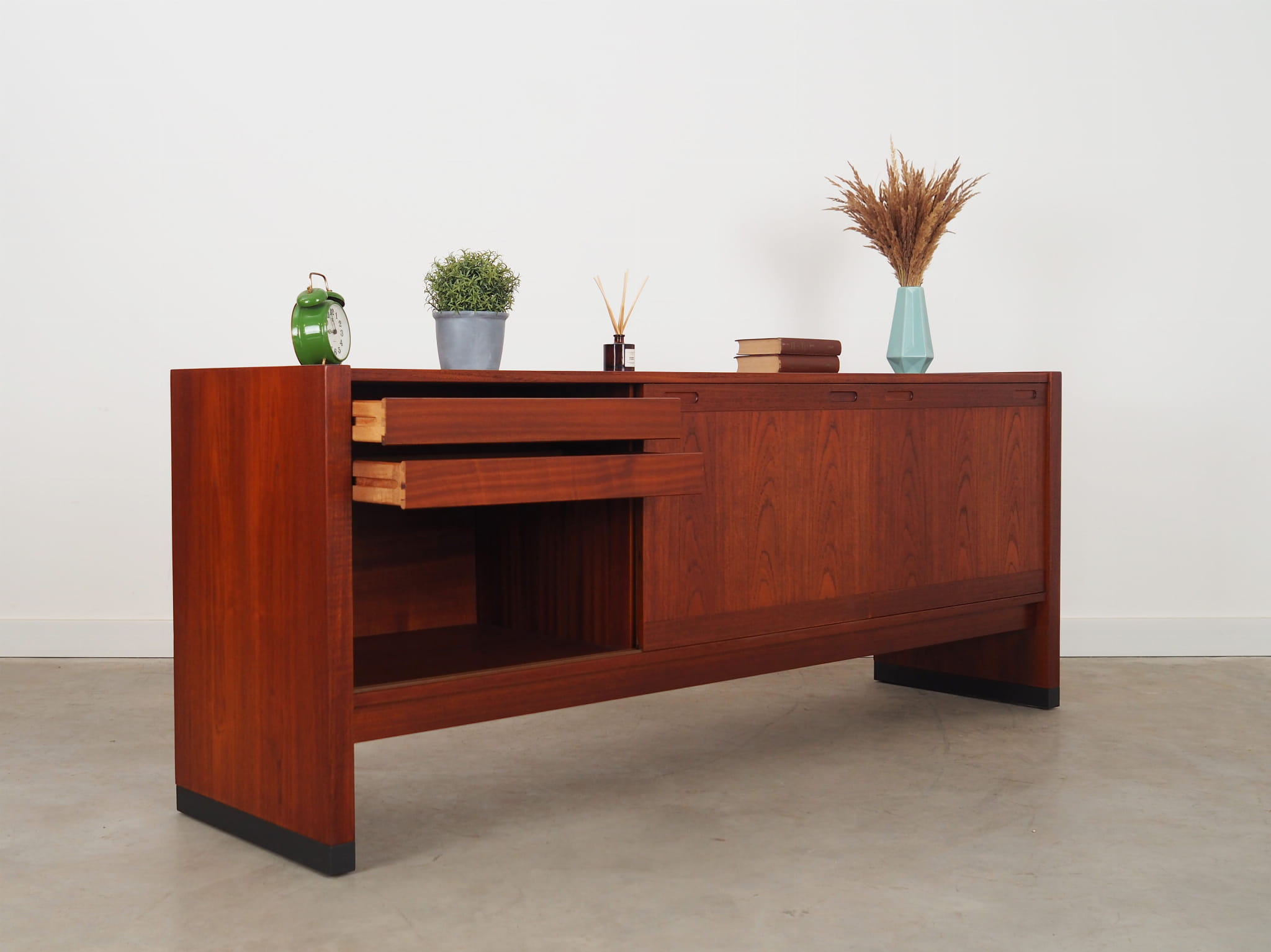 Vintage Sideboard Teakholz Braun 1960er Jahre