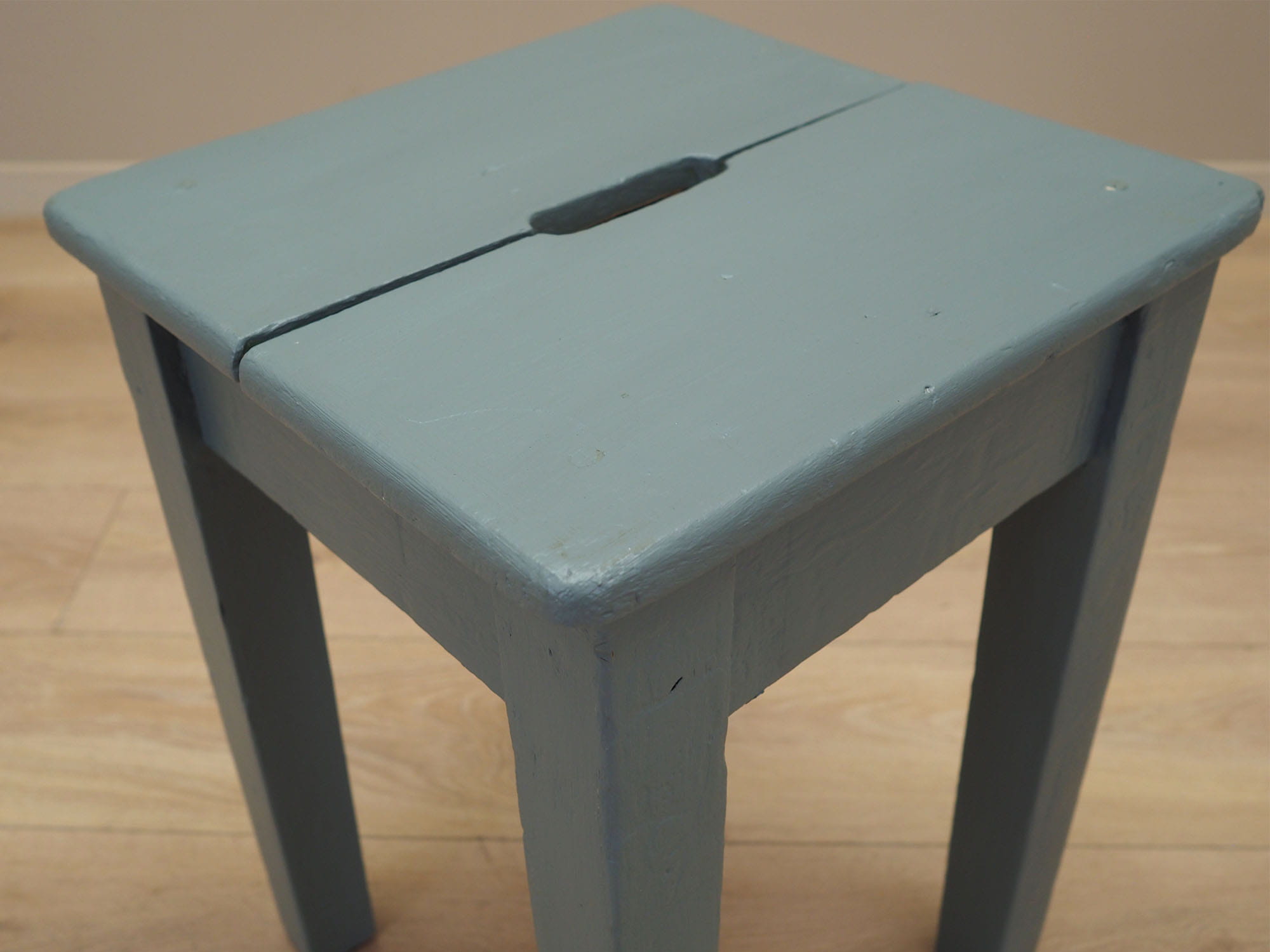 Hocker Holz Grau 1950er Jahre