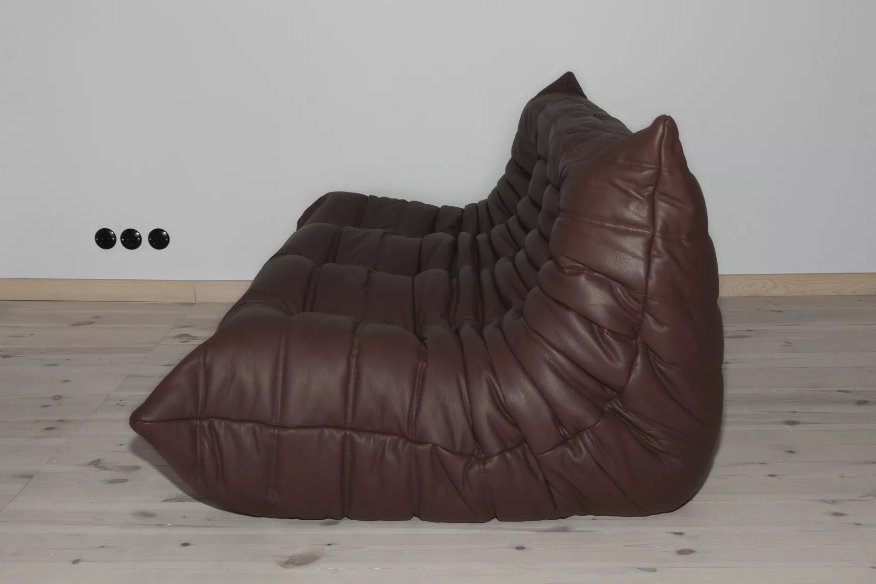 Togo Sofa 3-seater Madras leather Brown